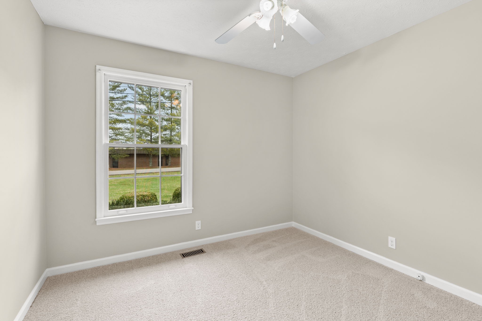 108 Meadows Rd