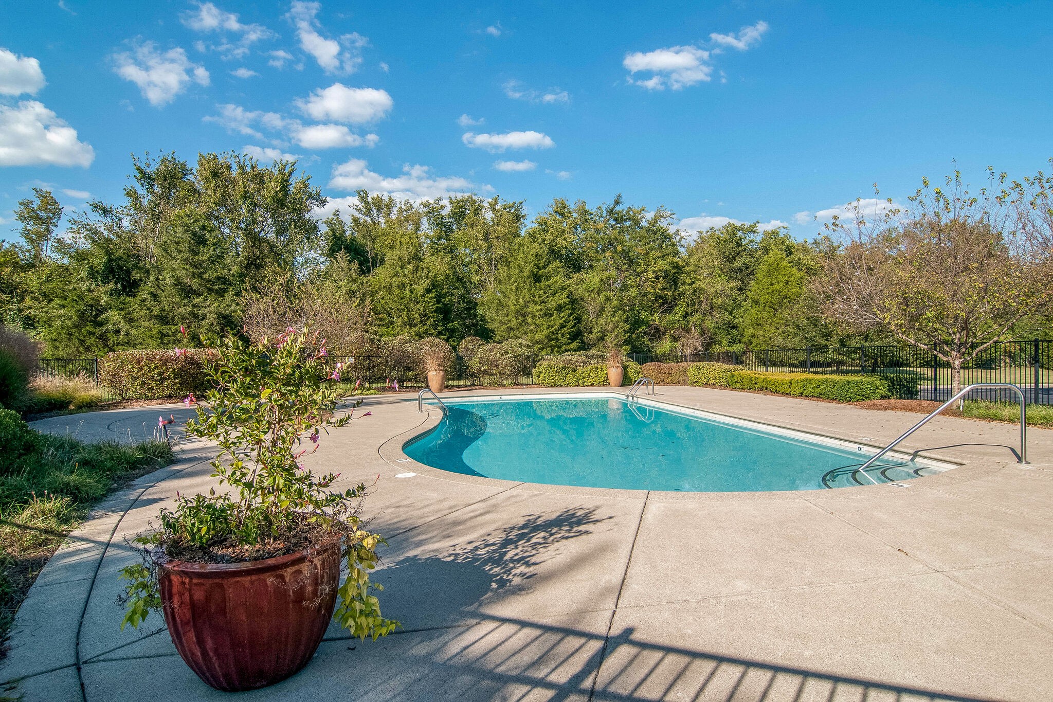 6524 Westfall Dr