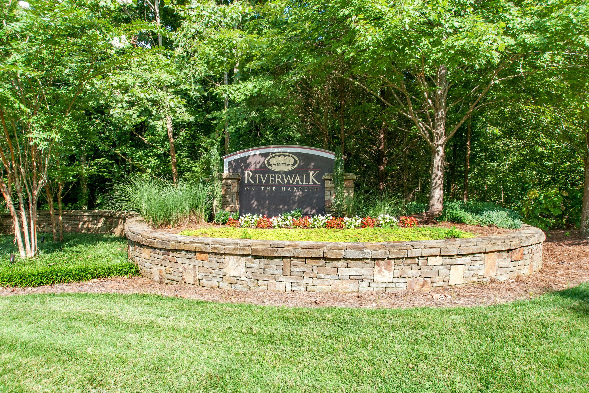 6524 Westfall Dr