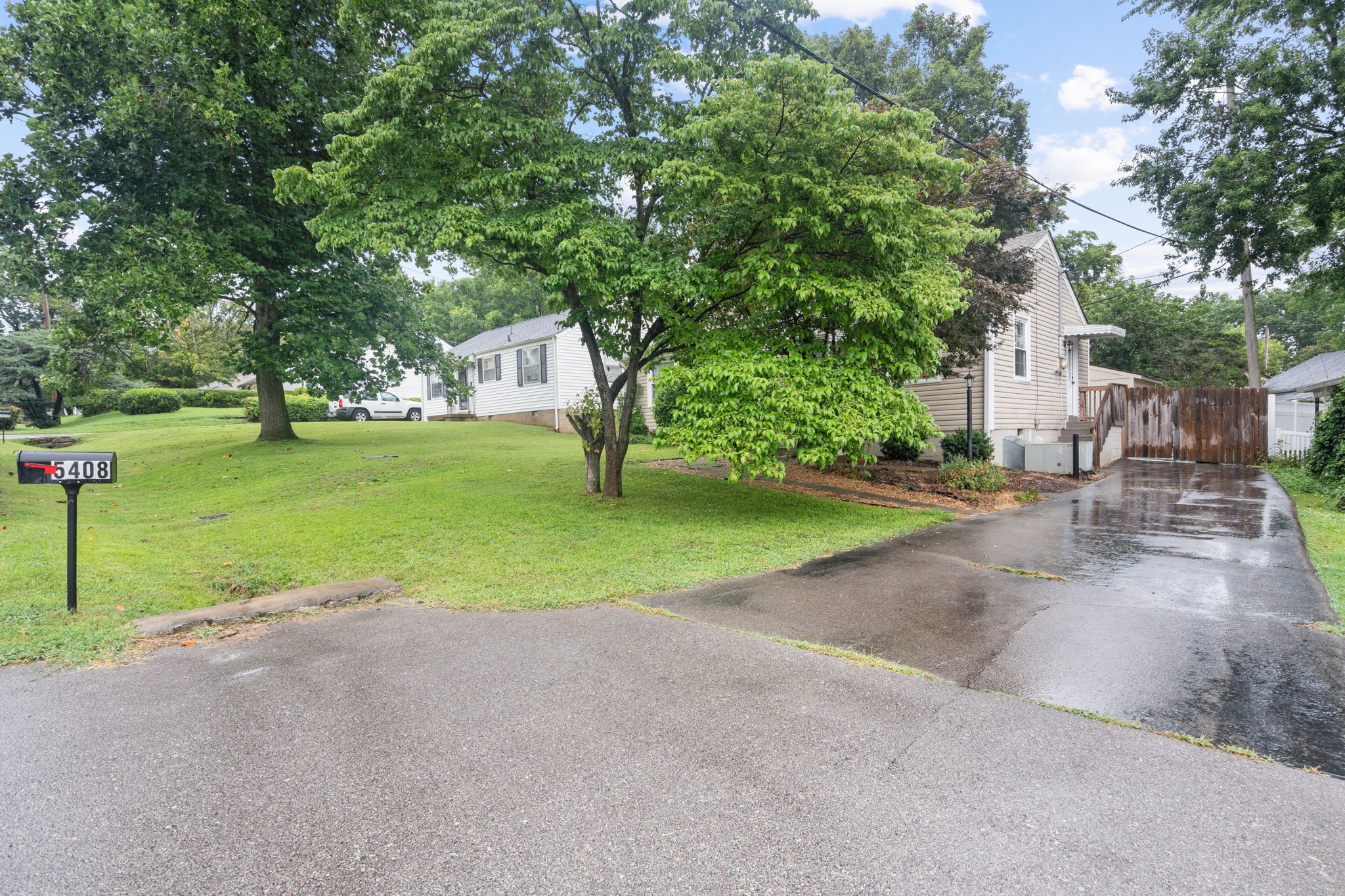 5408 Knob Rd