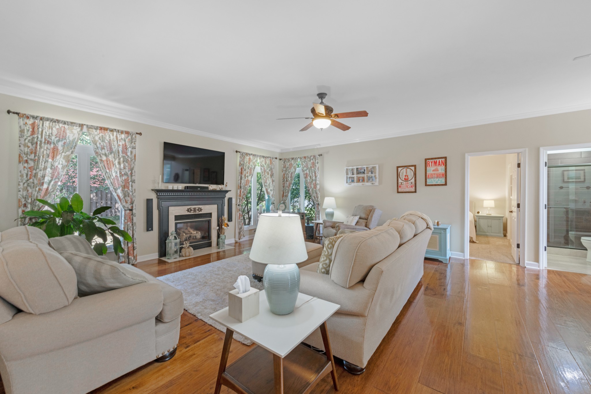 101 Yvonne Ct