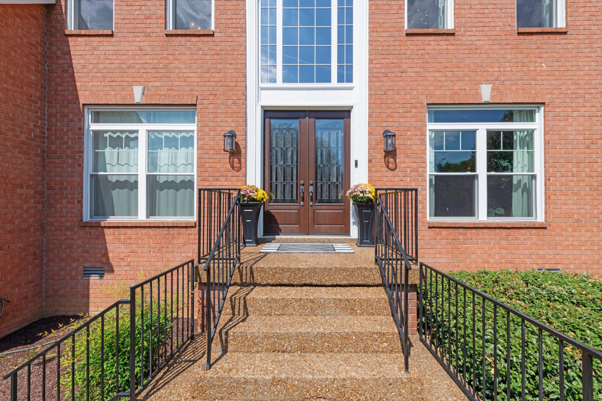101 Yvonne Ct
