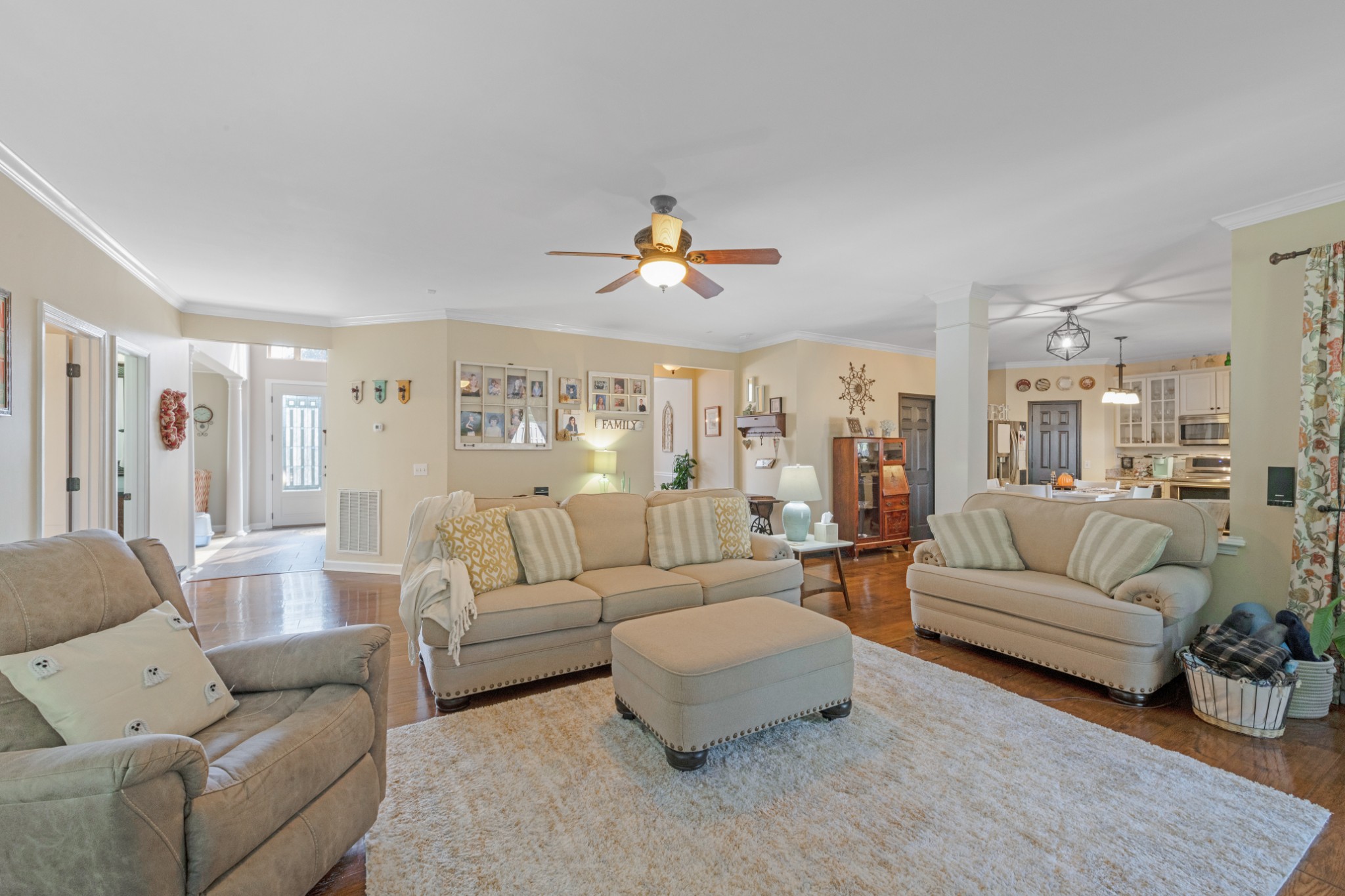 101 Yvonne Ct