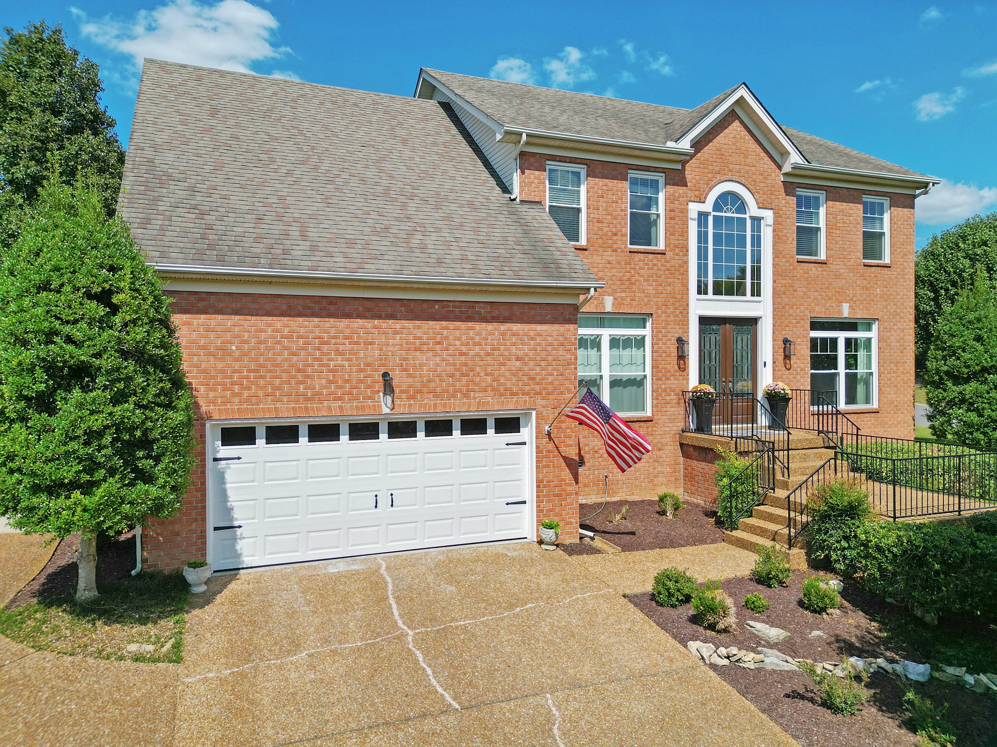 101 Yvonne Ct