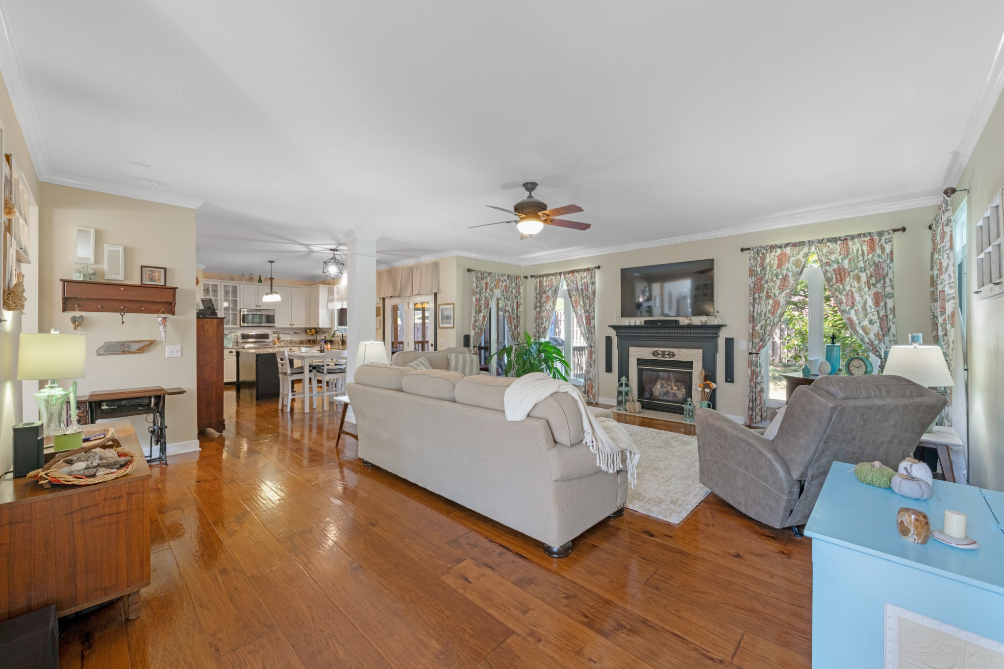 101 Yvonne Ct