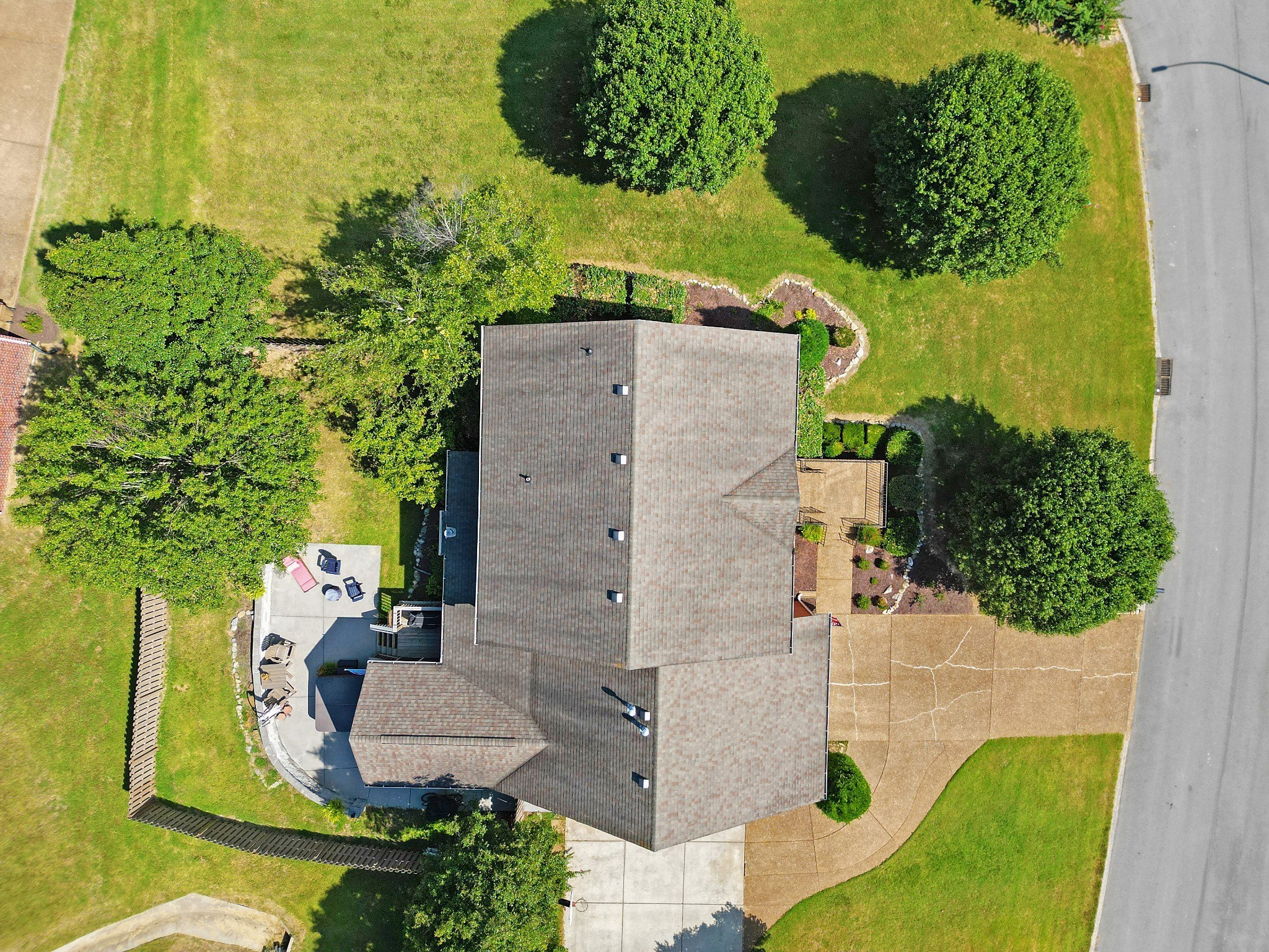 101 Yvonne Ct