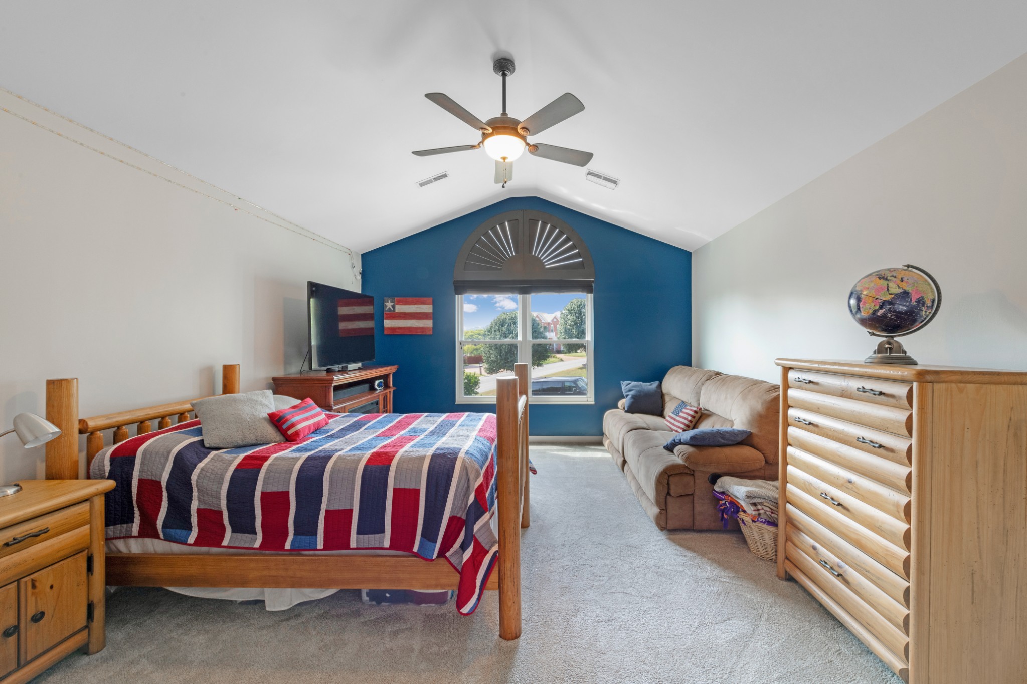 101 Yvonne Ct