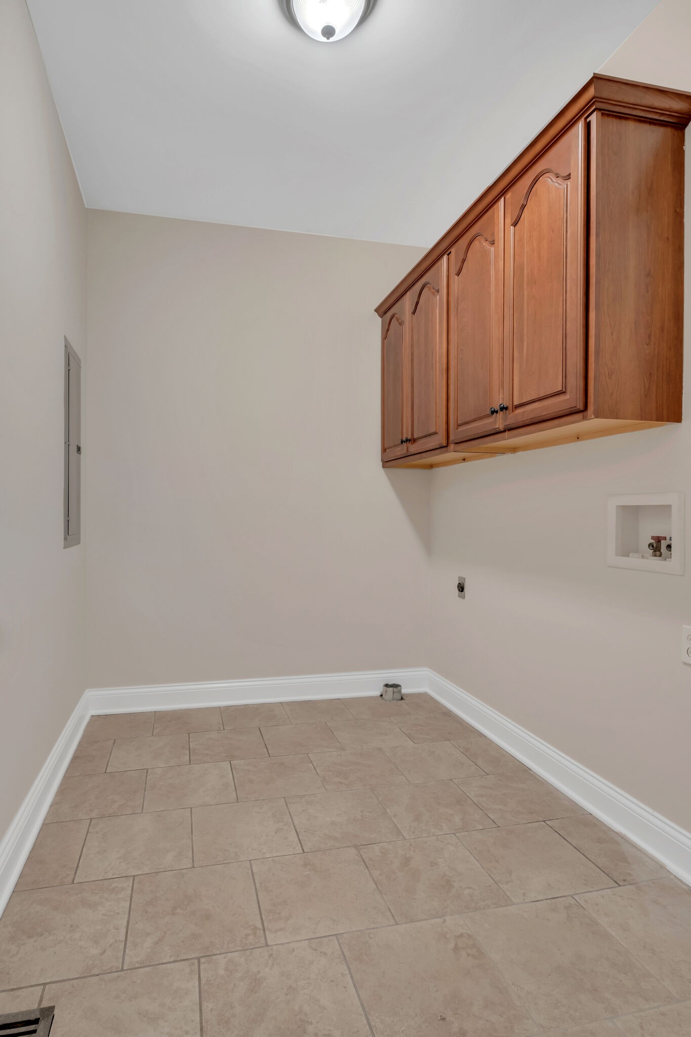 1797 Shagbark Way