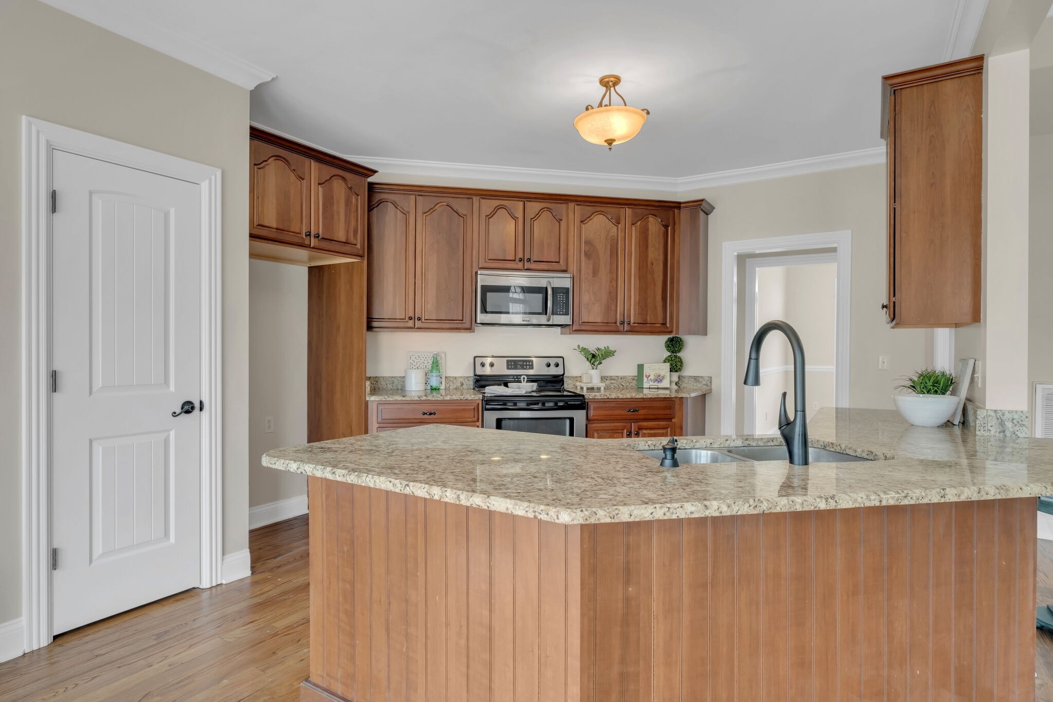 1797 Shagbark Way