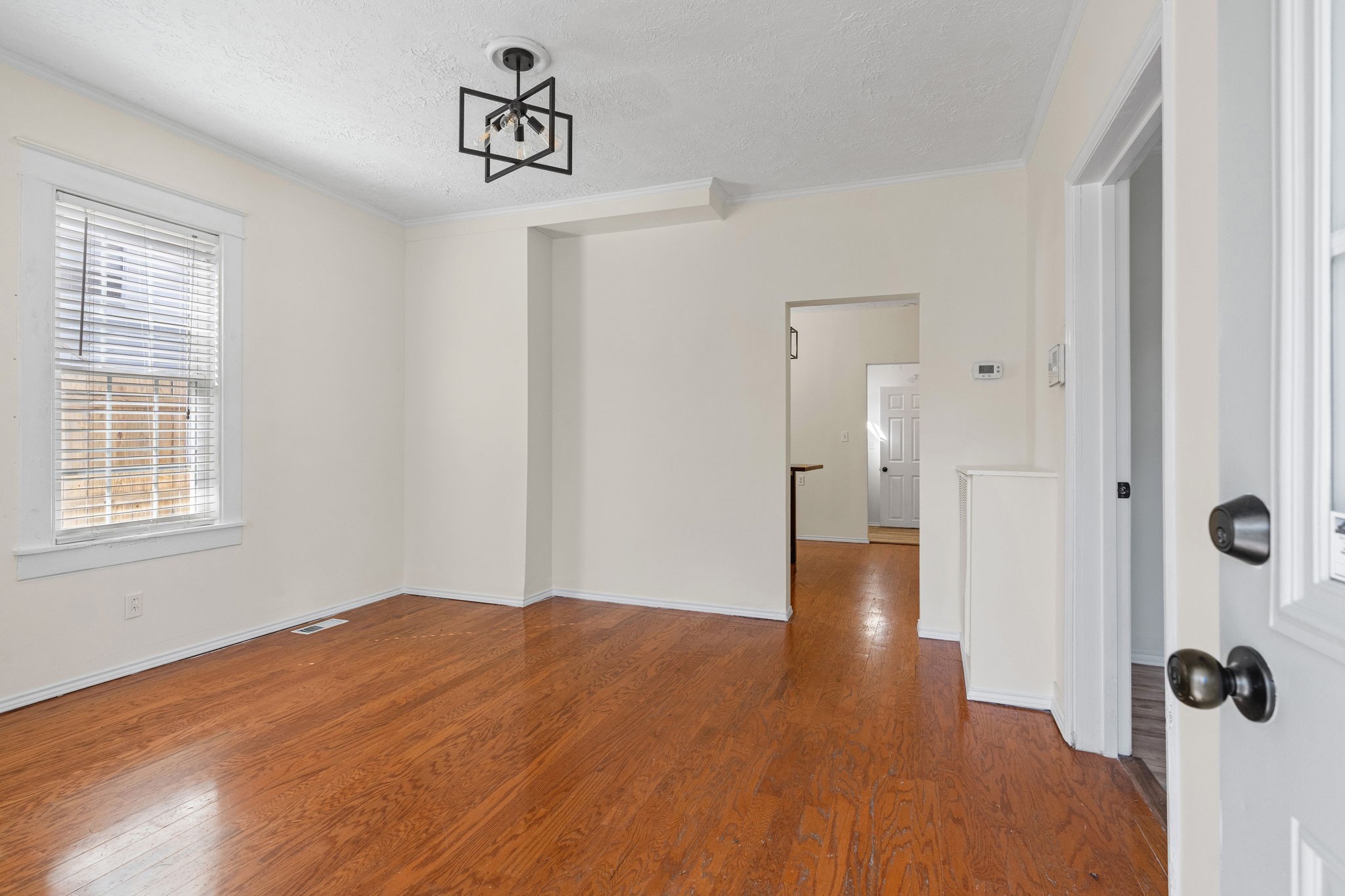 2233 Grandview Ave
