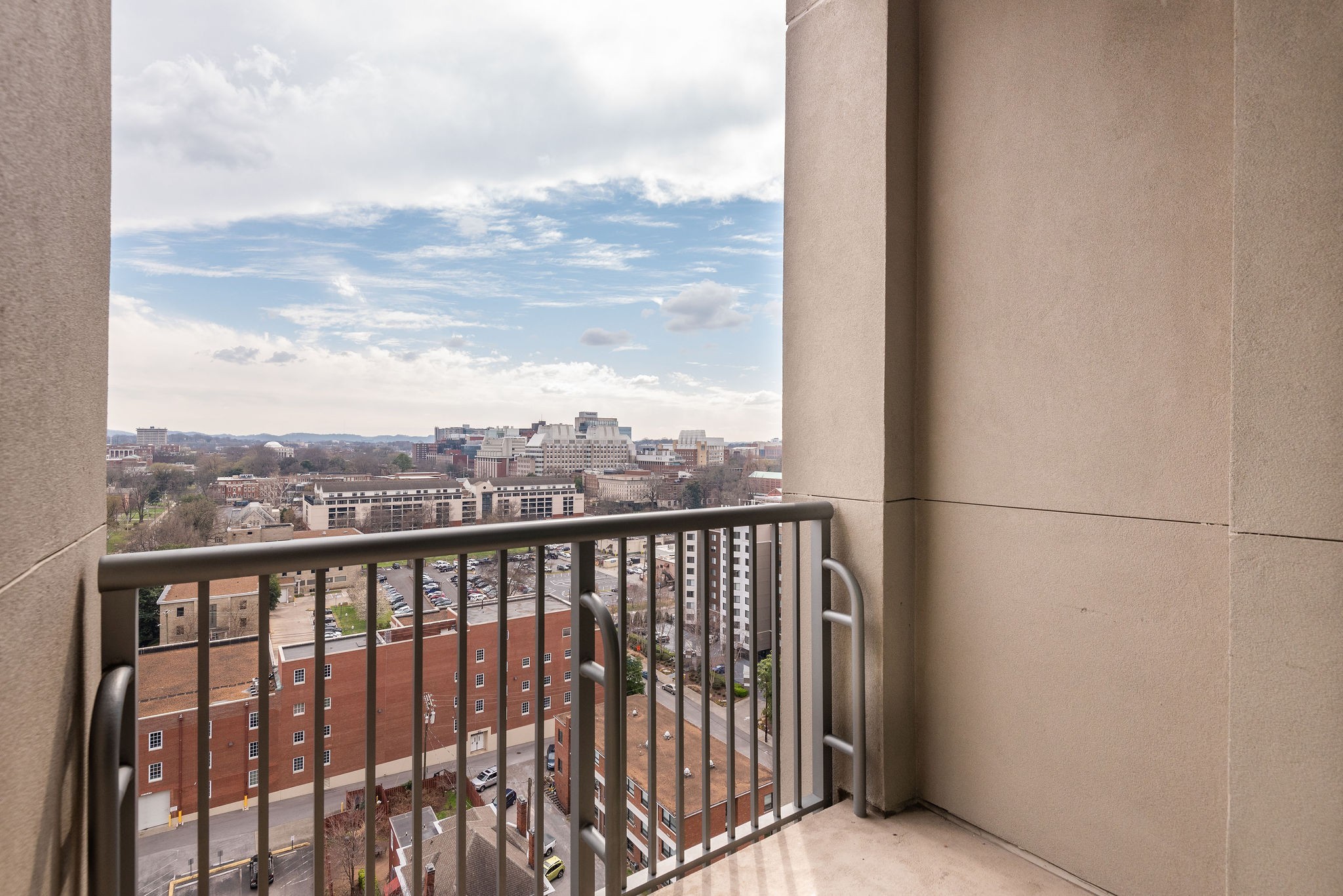 900 20th Ave, S Unit: 1406