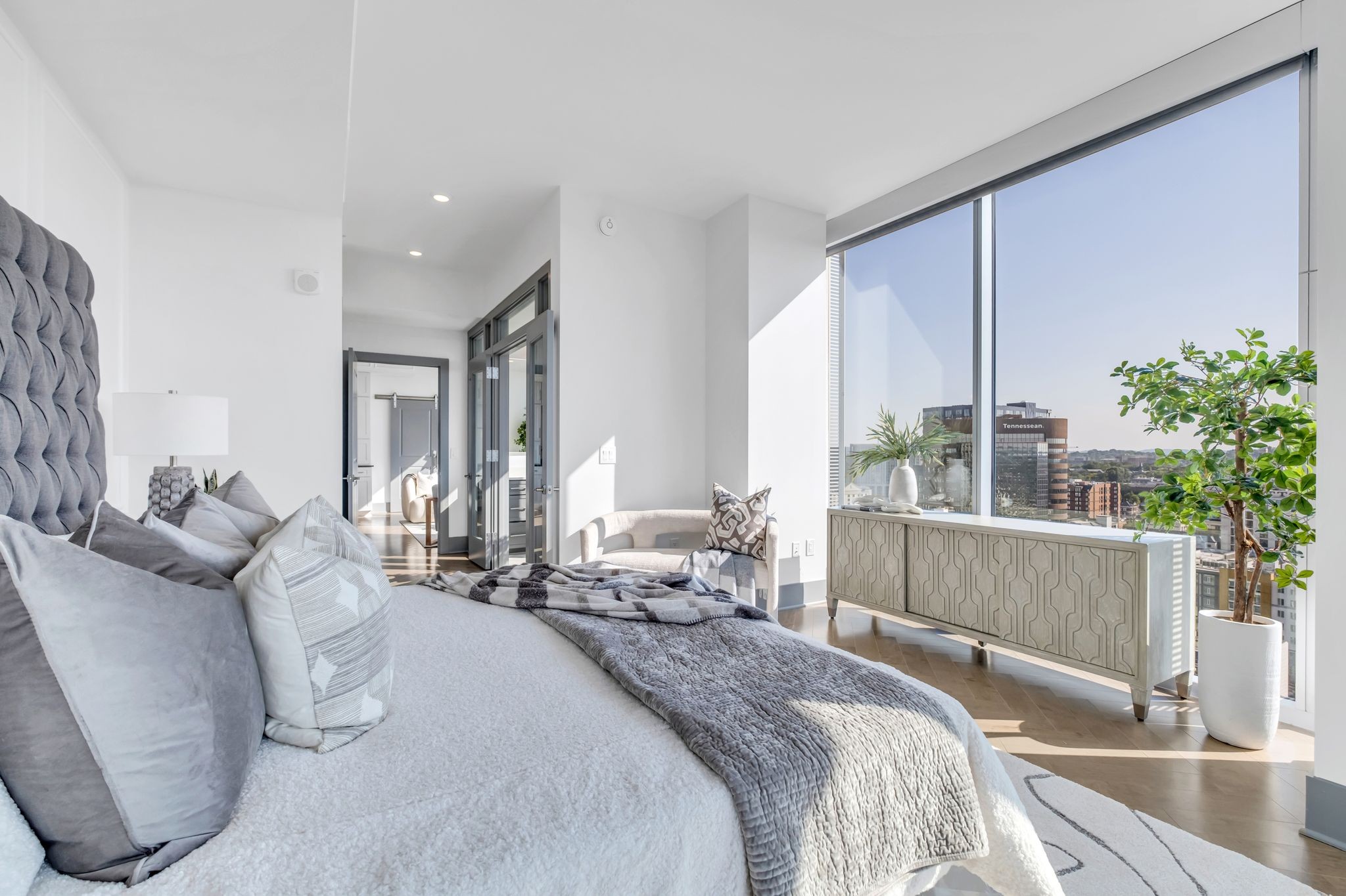 1616 West End Ave Unit: 1601