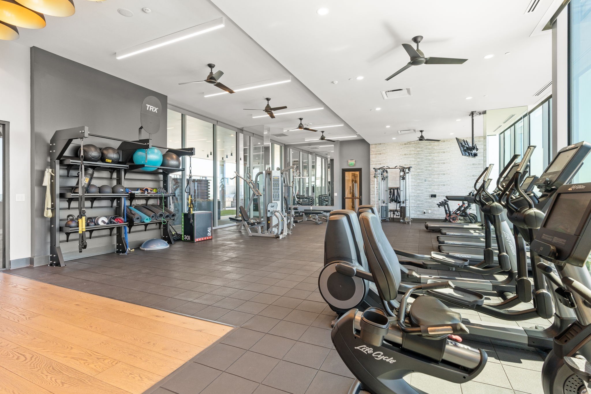 1616 West End Ave Unit: 1601