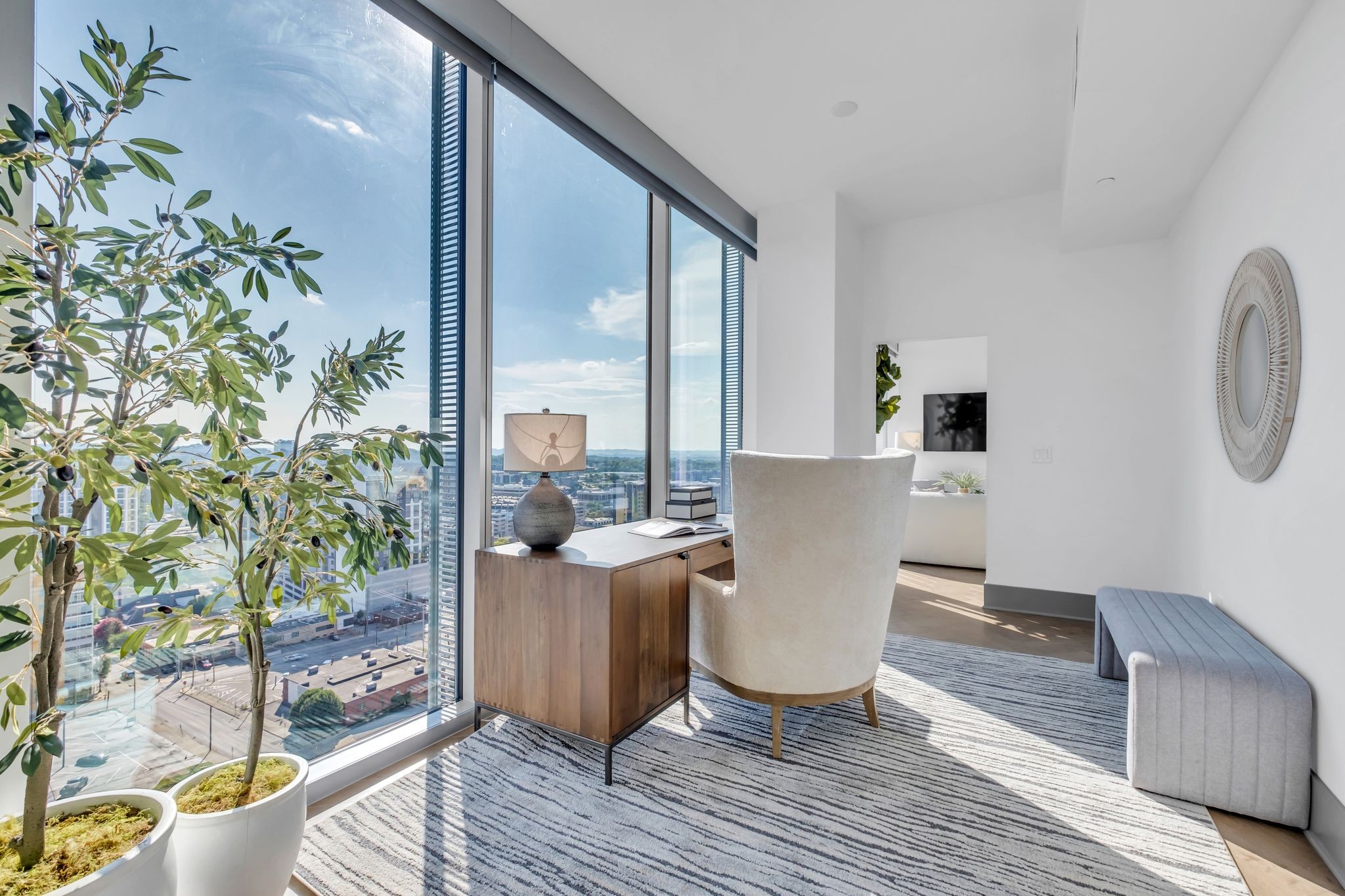 1616 West End Ave Unit: 1601