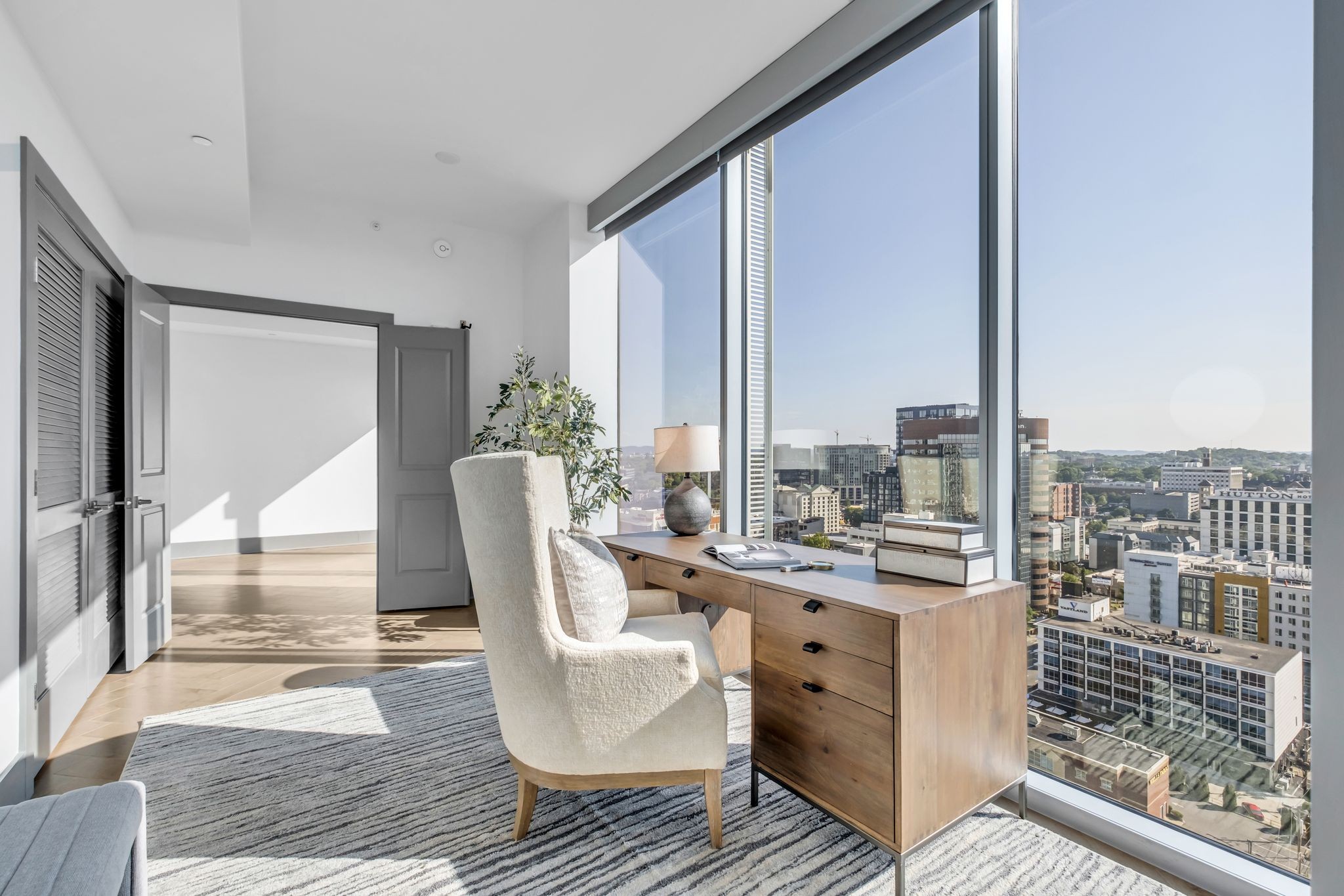 1616 West End Ave Unit: 1601