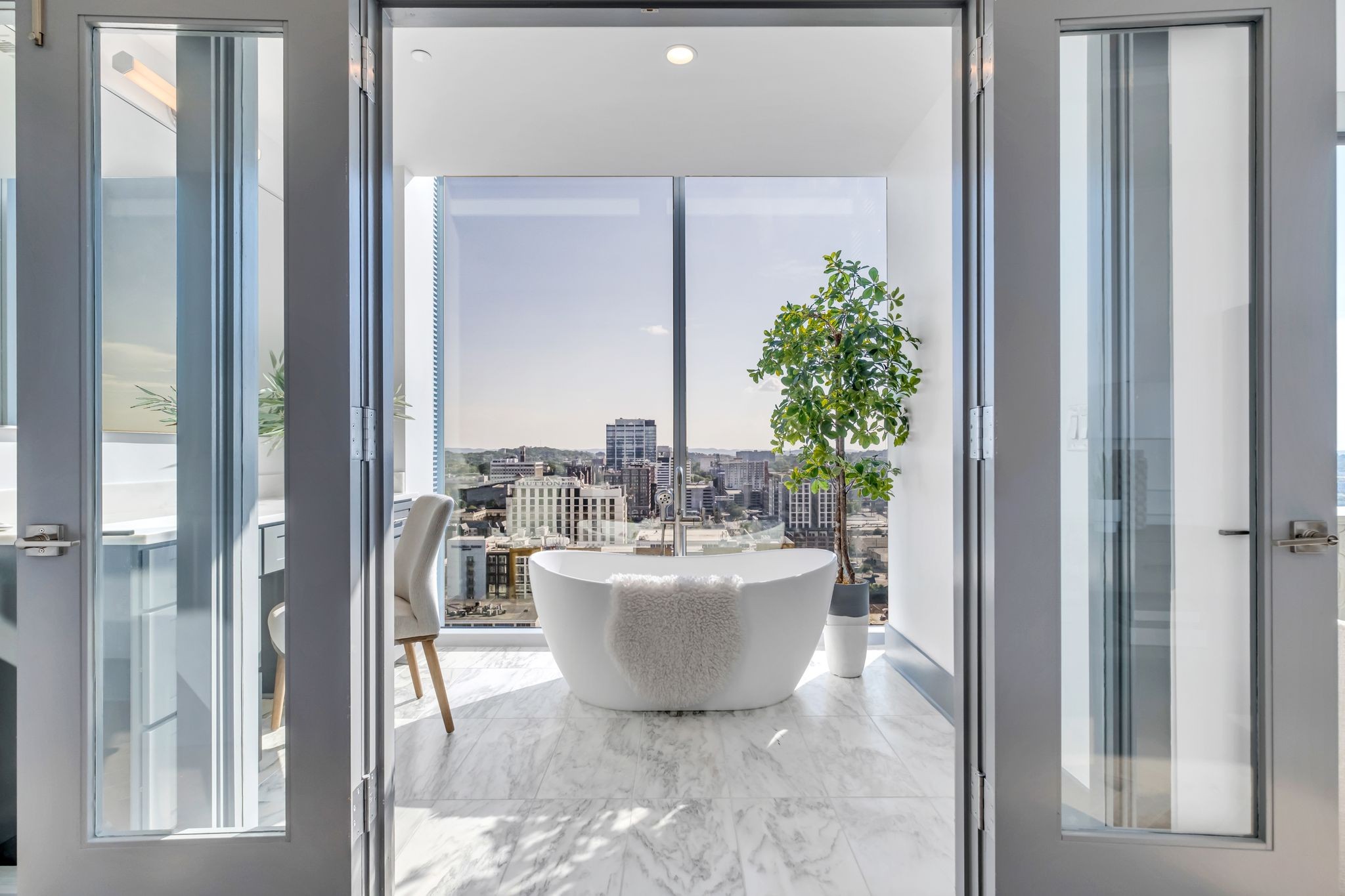 1616 West End Ave Unit: 1601