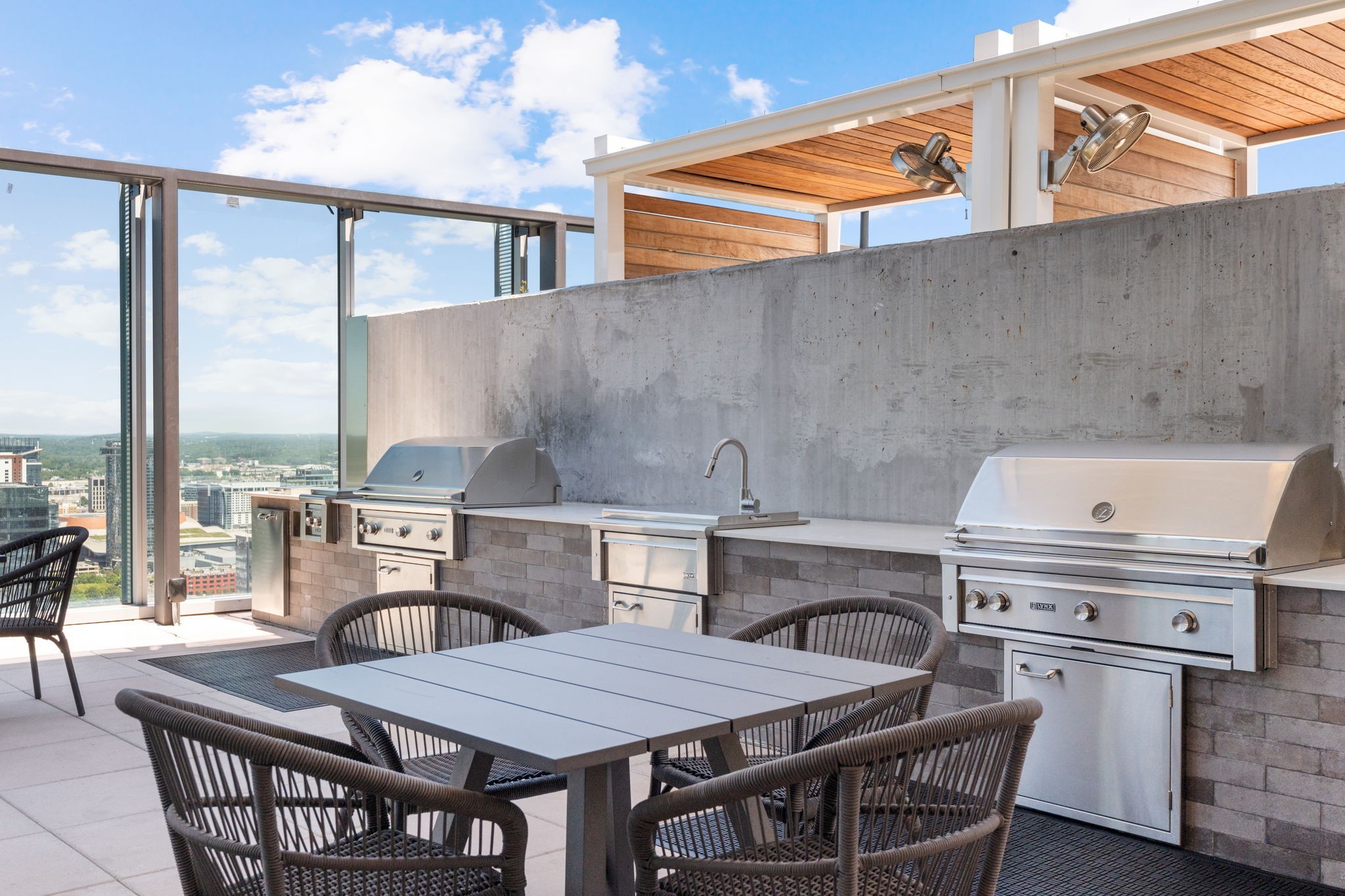 1616 West End Ave Unit: 1601