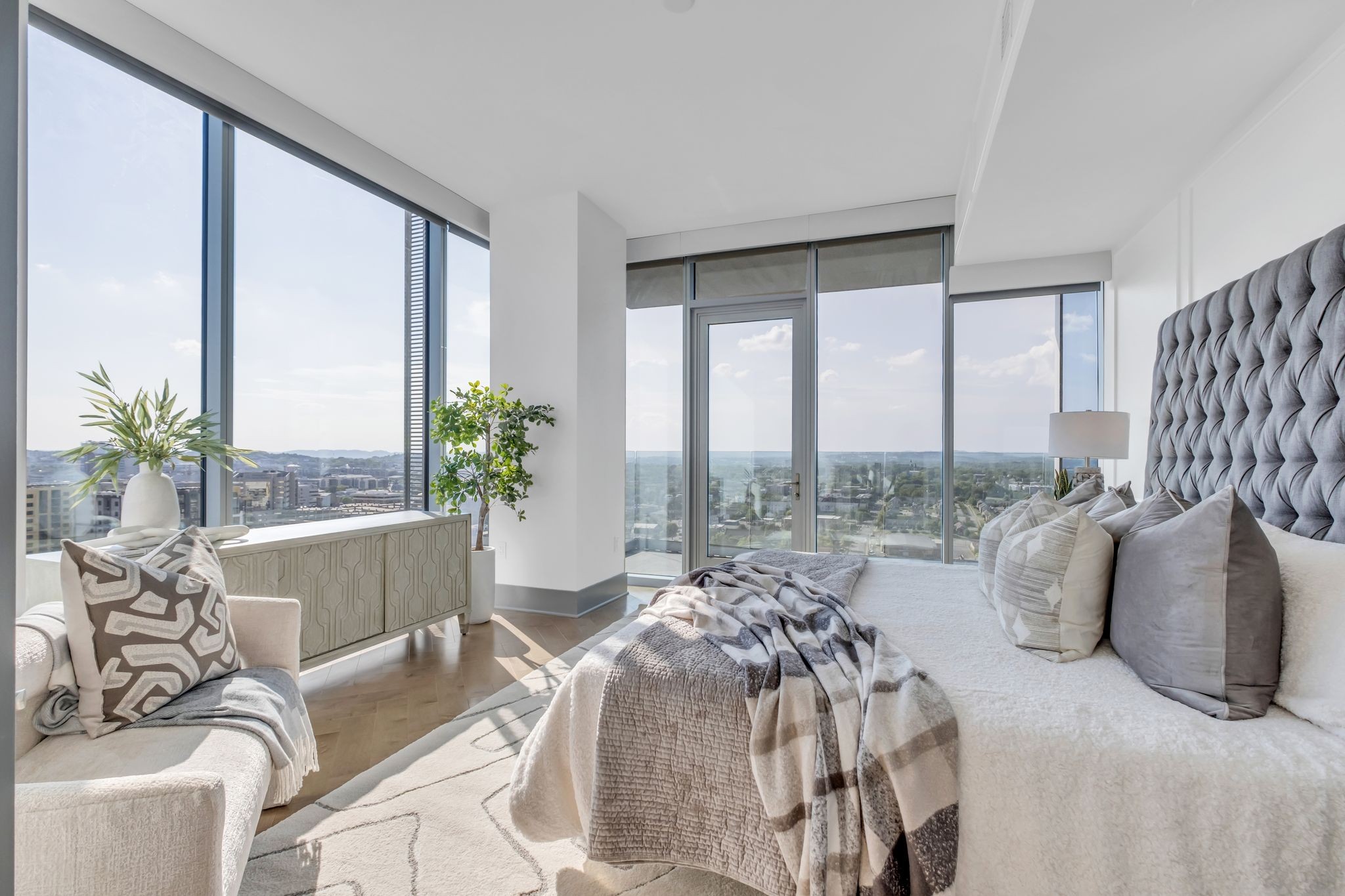 1616 West End Ave Unit: 1601