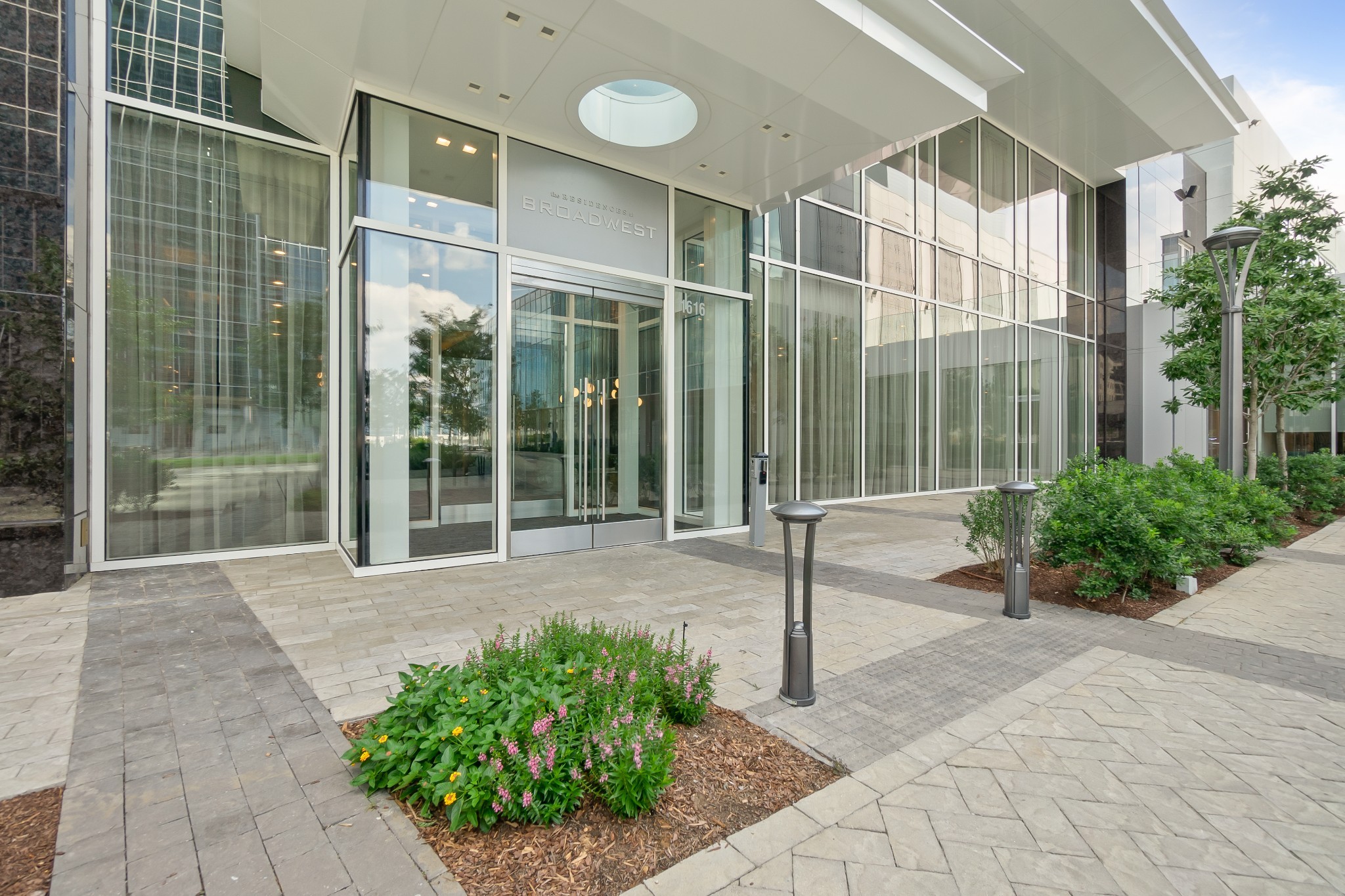 1616 West End Ave Unit: 3007