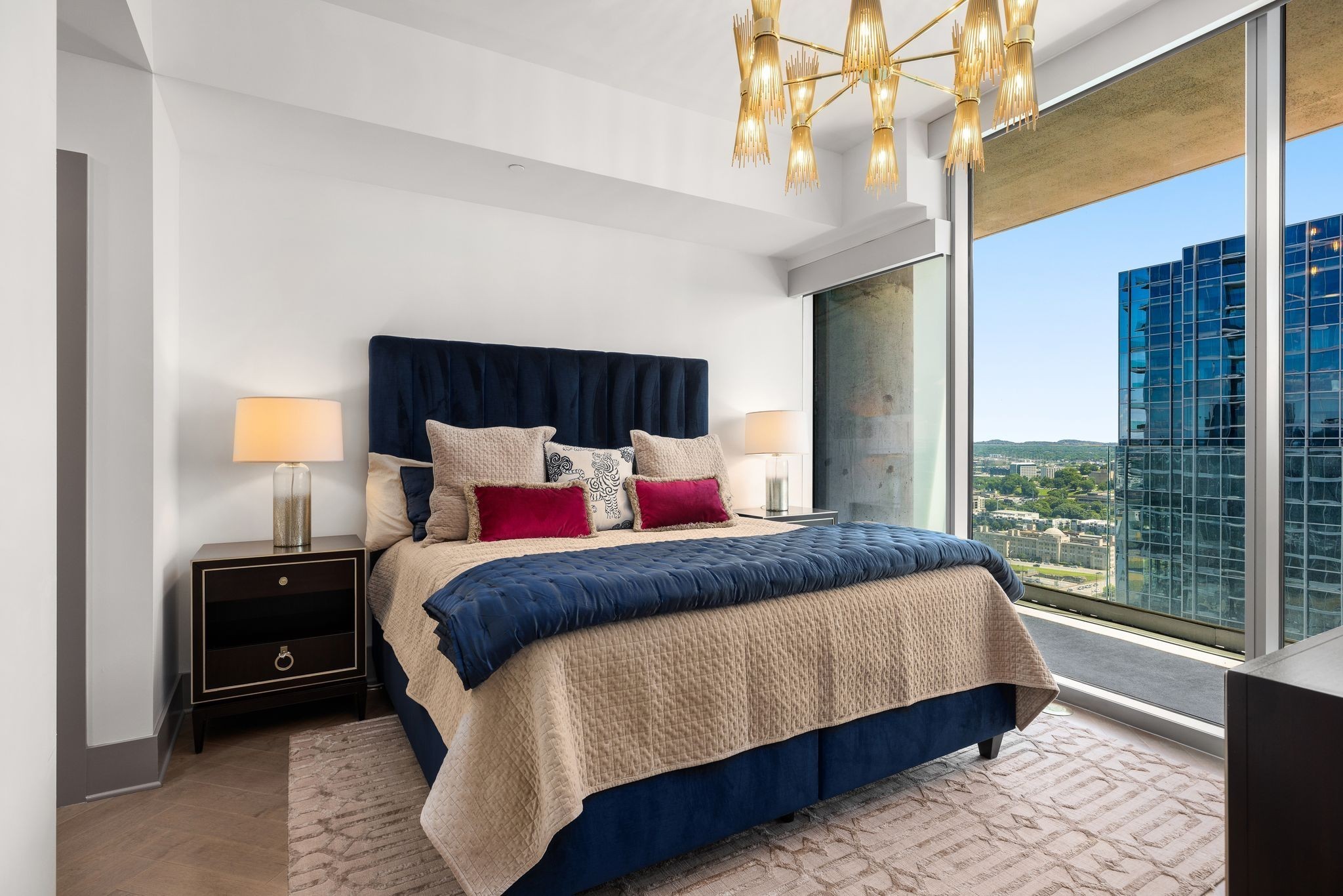 1616 West End Ave Unit: 2406
