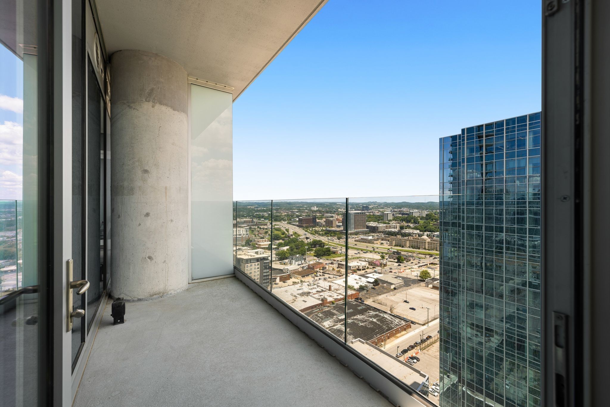 1616 West End Ave Unit: 2406