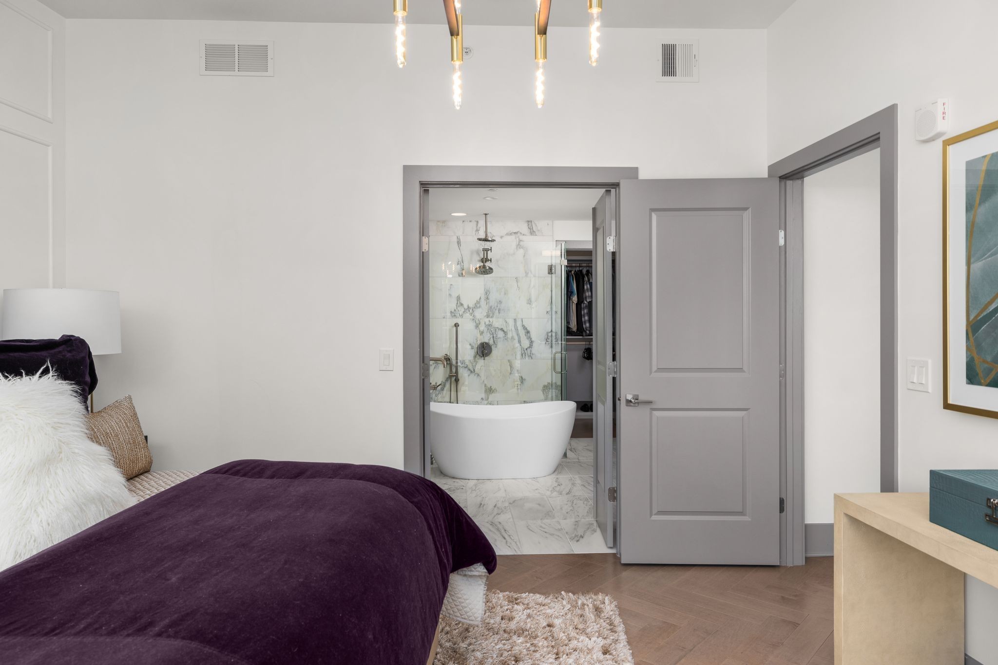1616 West End Ave Unit: 2406
