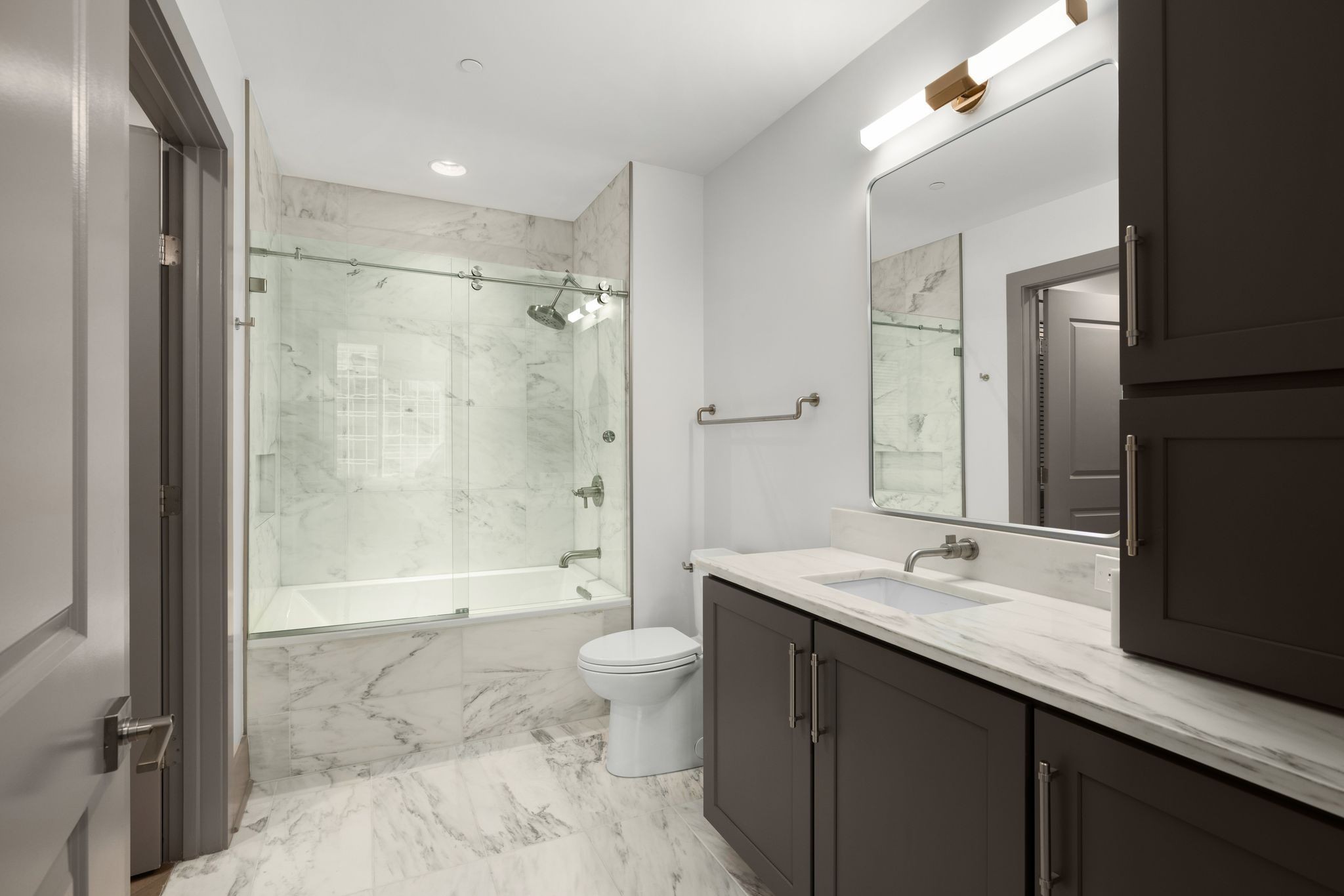 1616 West End Ave Unit: 2406