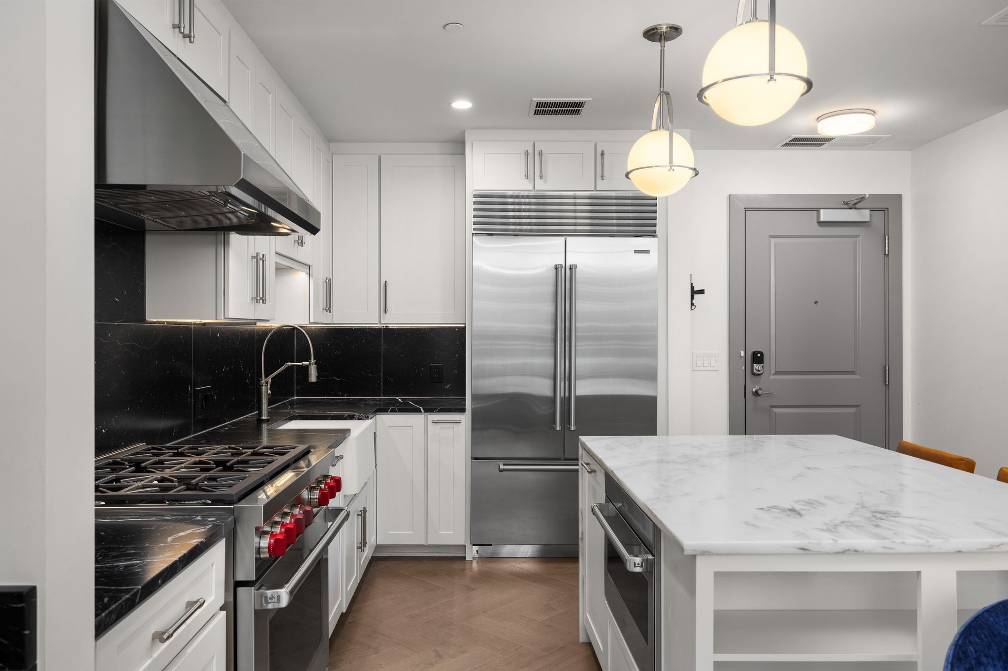 1616 West End Ave Unit: 2406