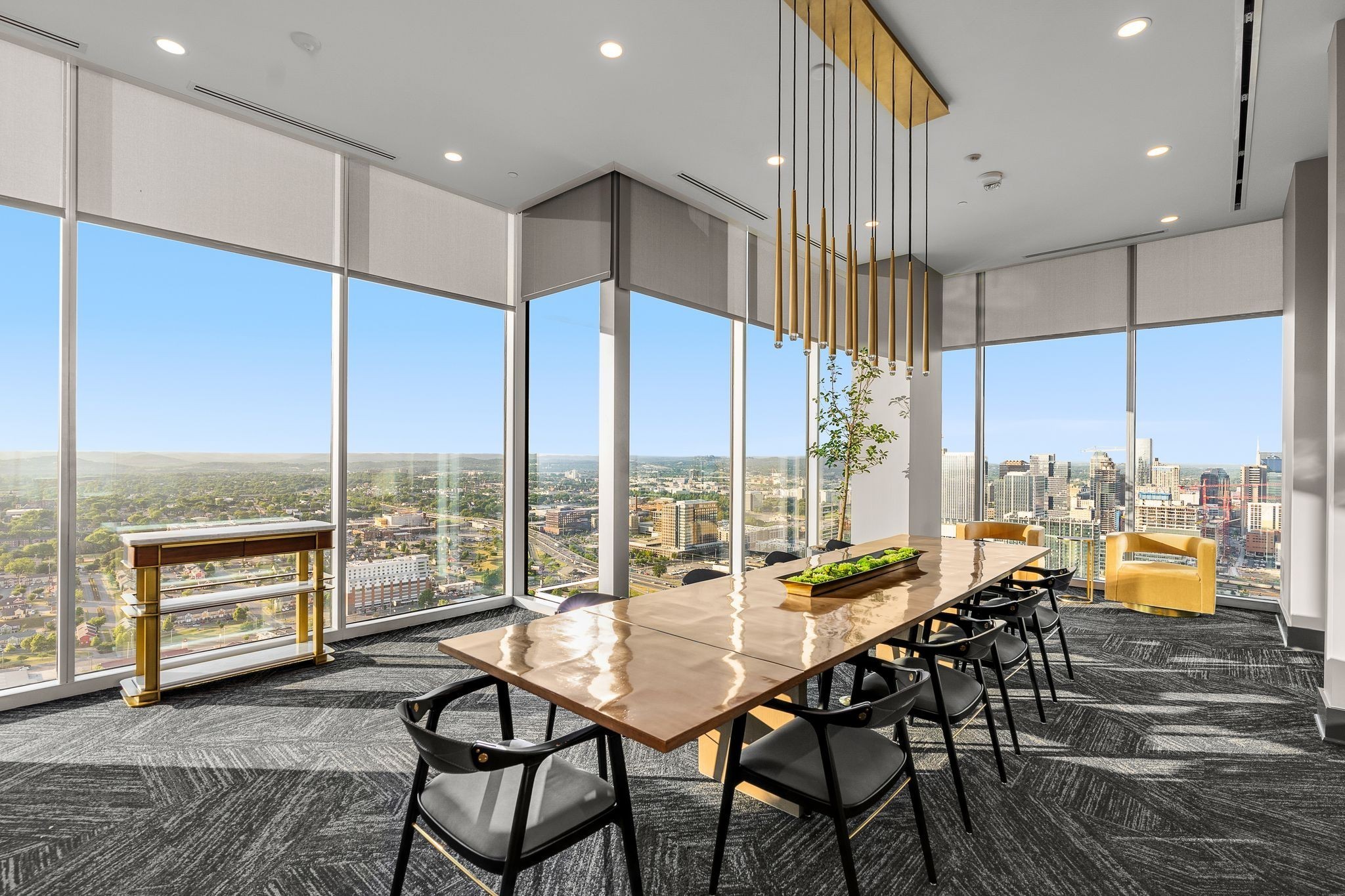 1616 West End Ave Unit: 2406