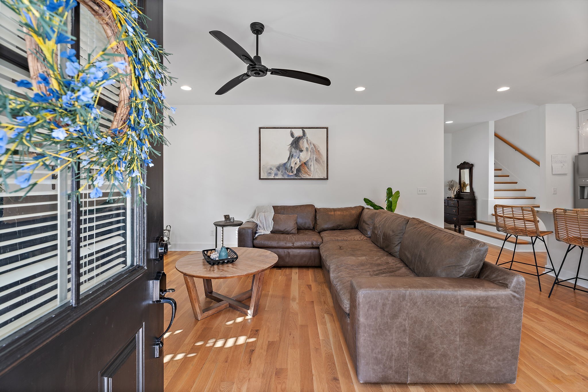 98B Rose St