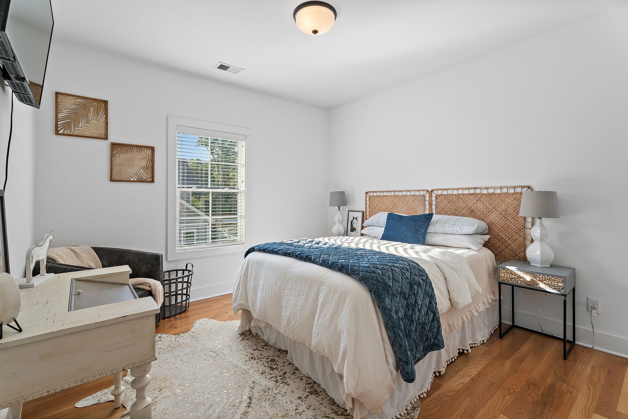 98B Rose St