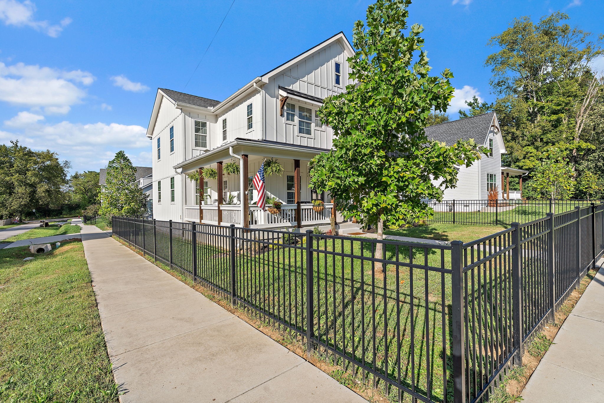 98B Rose St