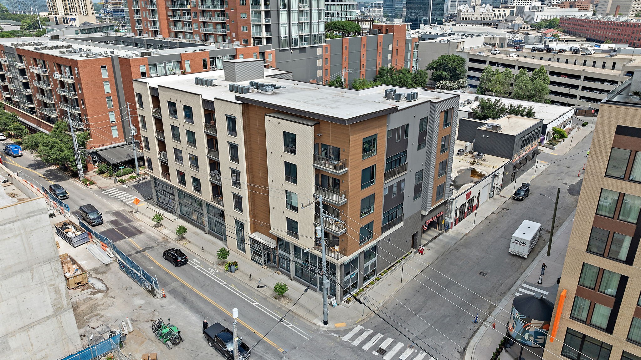 1002 Division Street Unit: 403