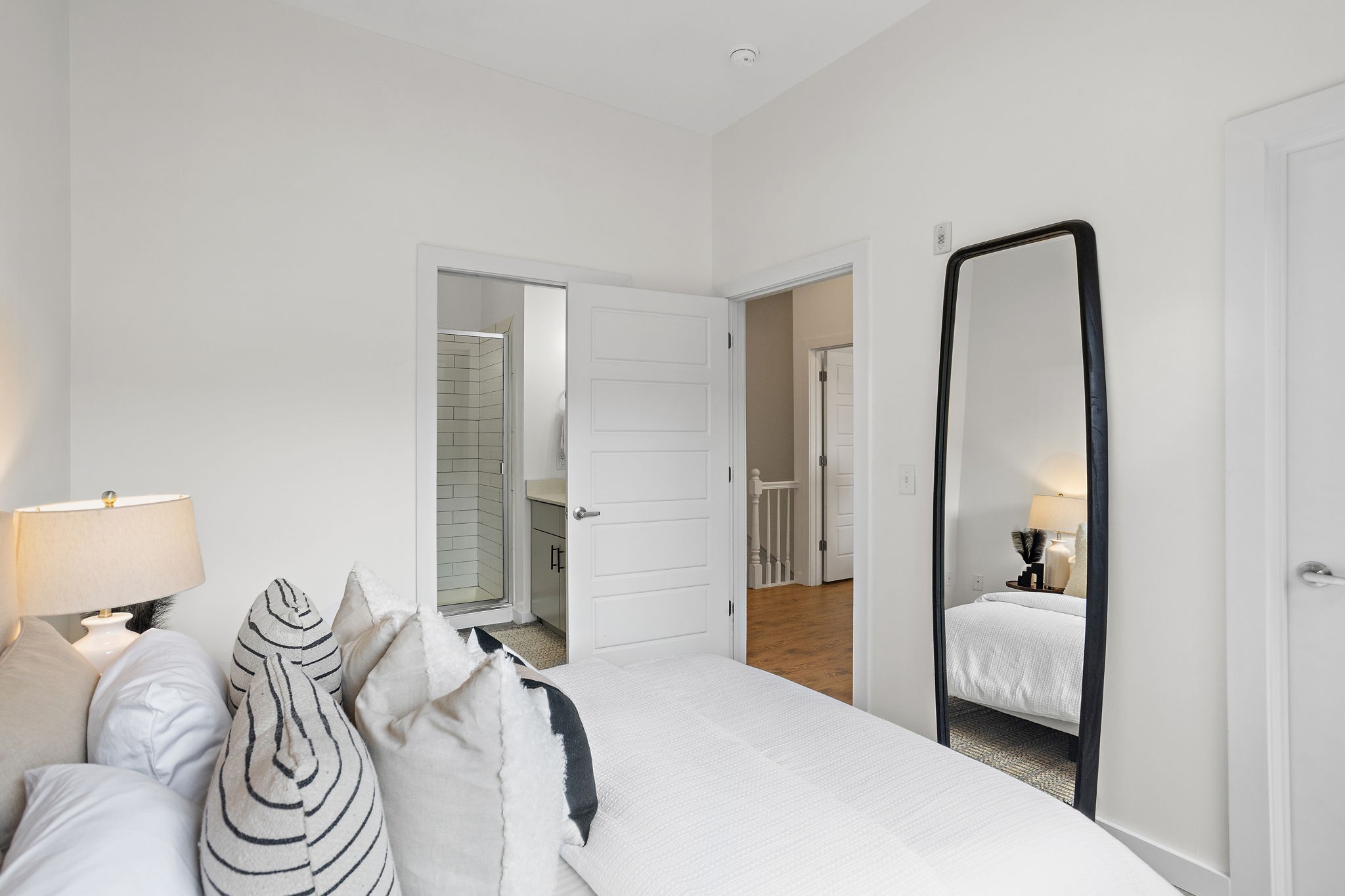 1002 Division Street Unit: 403
