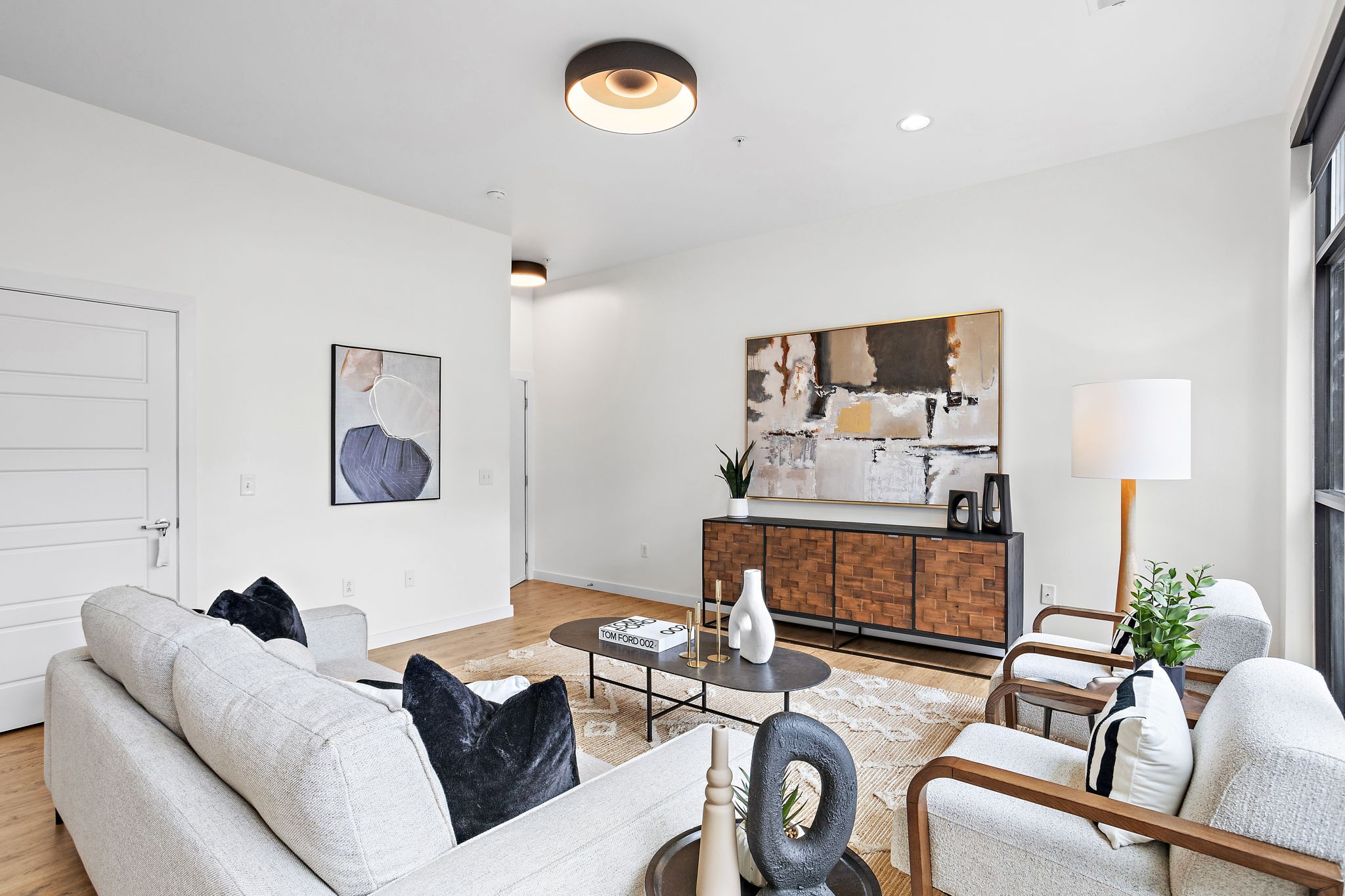 1002 Division Street Unit: 403
