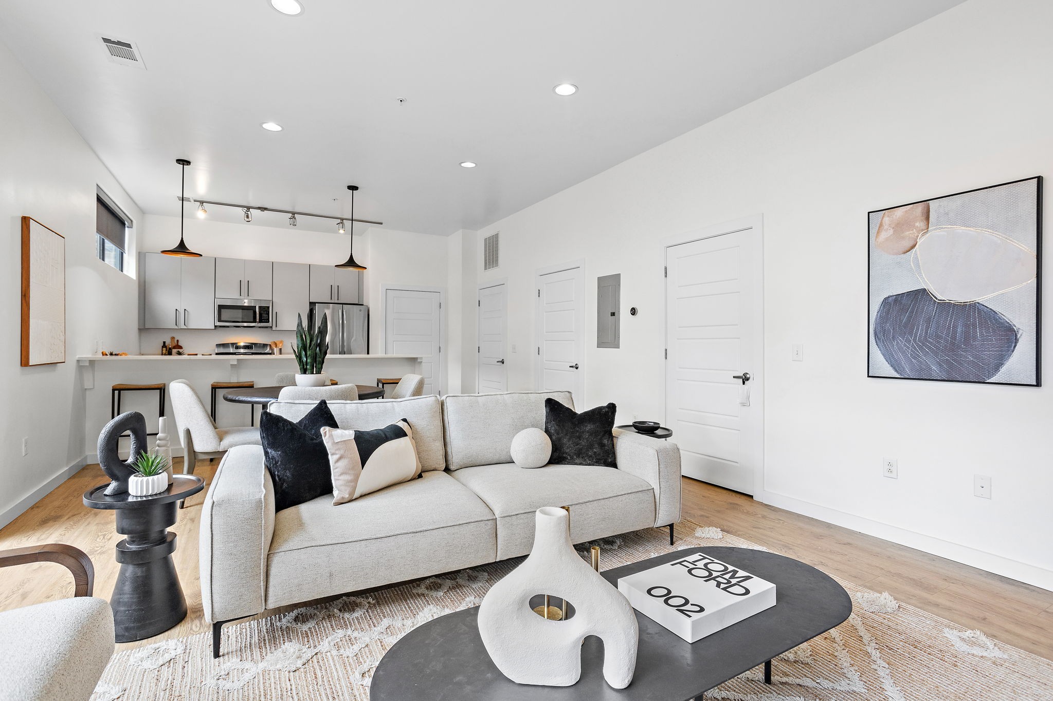 1002 Division Street Unit: 403