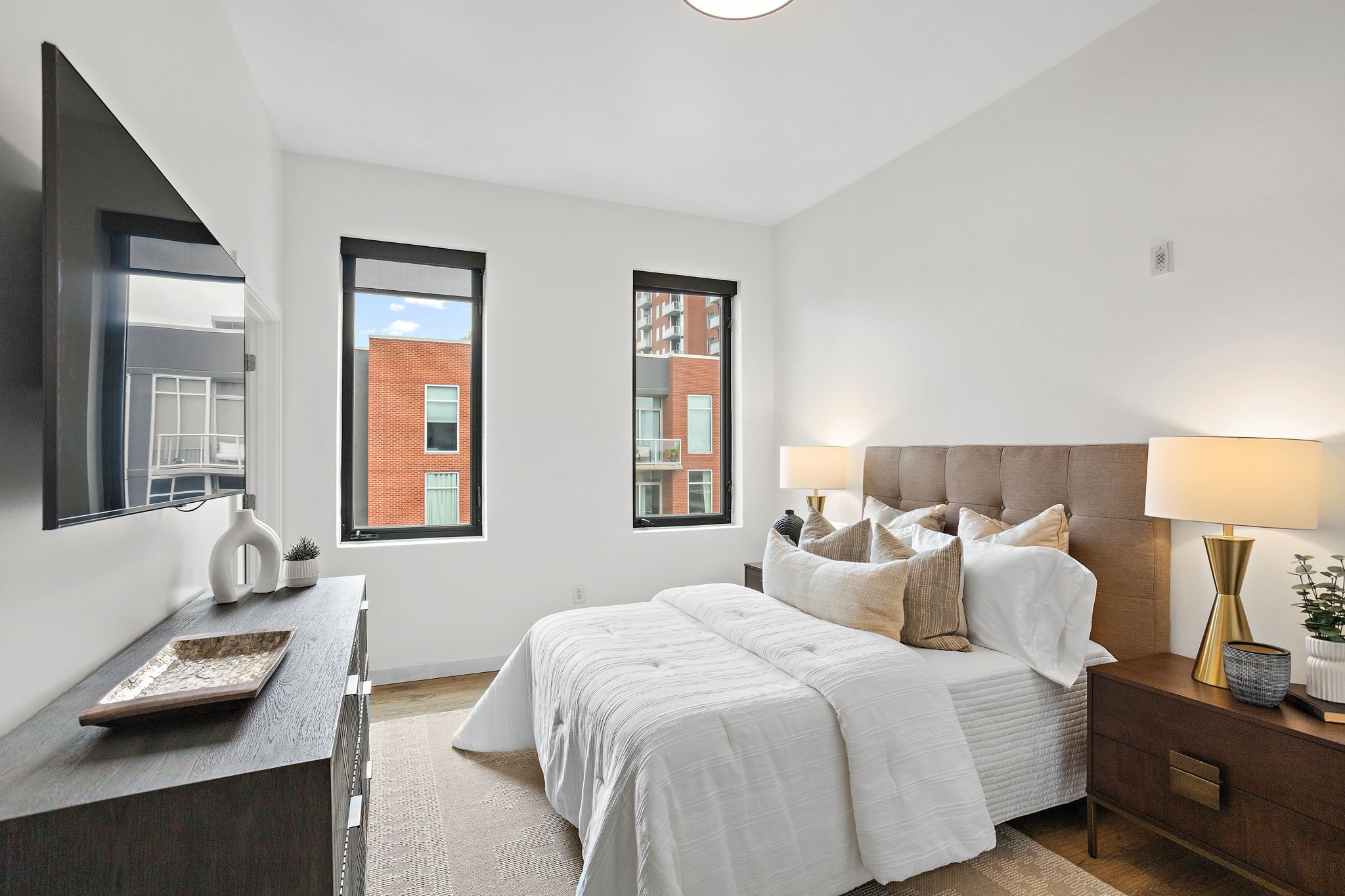 1002 Division Street Unit: 403