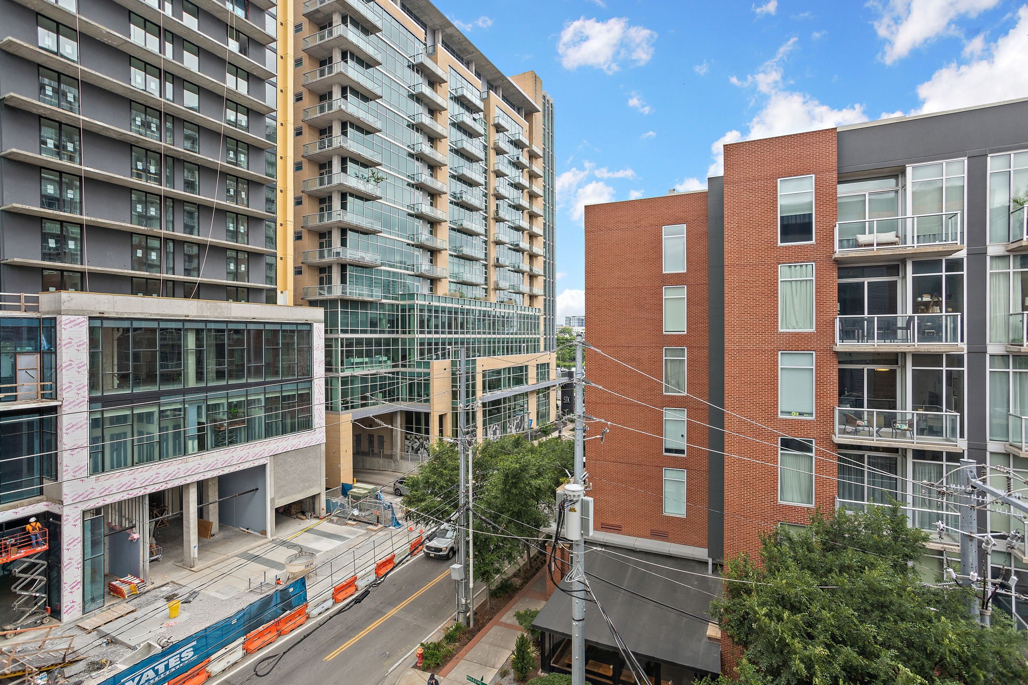 1002 Division Street Unit: 403