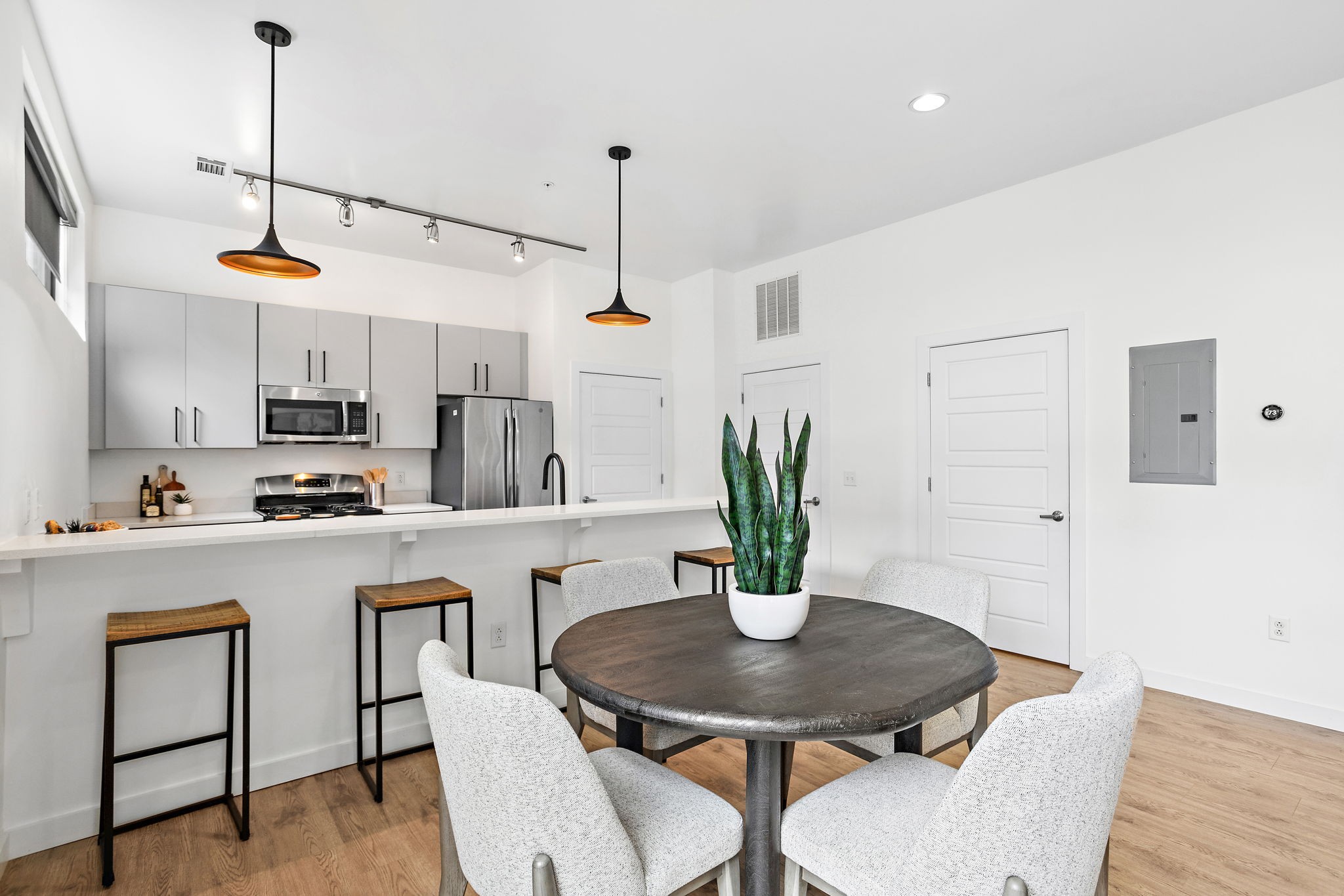 1002 Division Street Unit: 403
