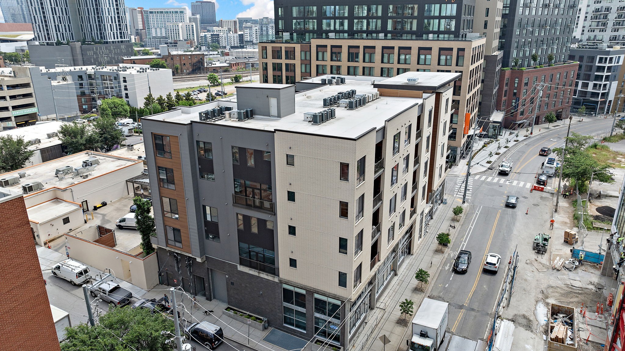 1002 Division Street Unit: 403