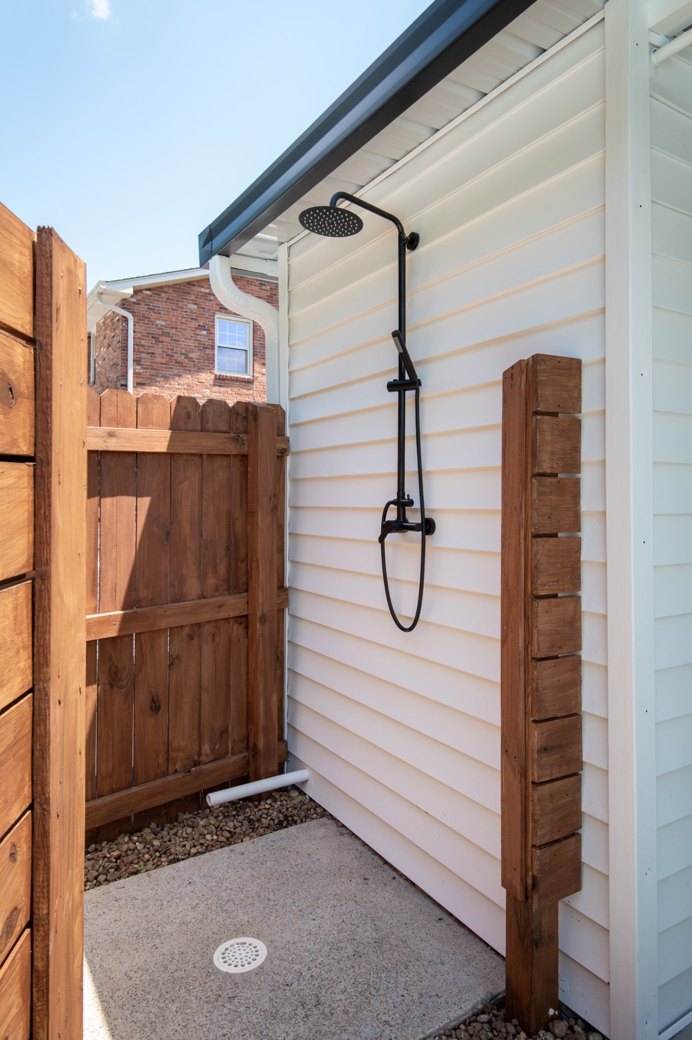 113 Melanie Dr