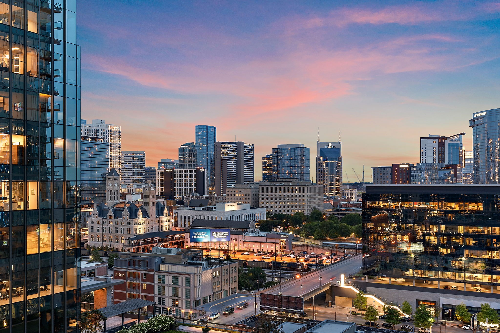 1212 Laurel St Unit: 1215