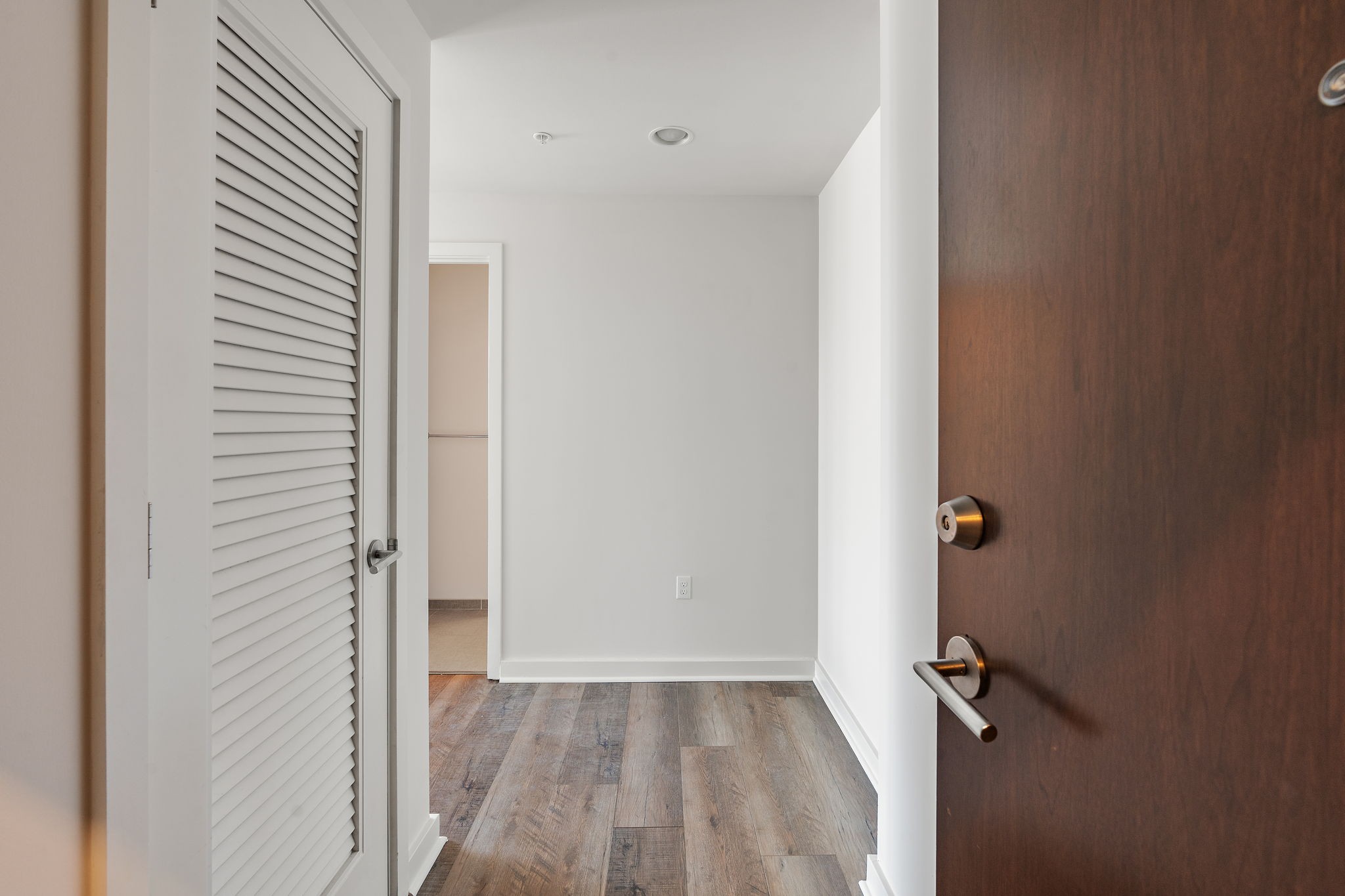 1212 Laurel St Unit: 1215