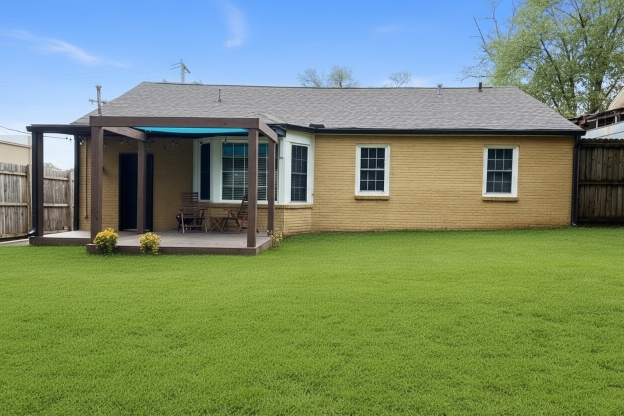 1027 Carolyn Ave