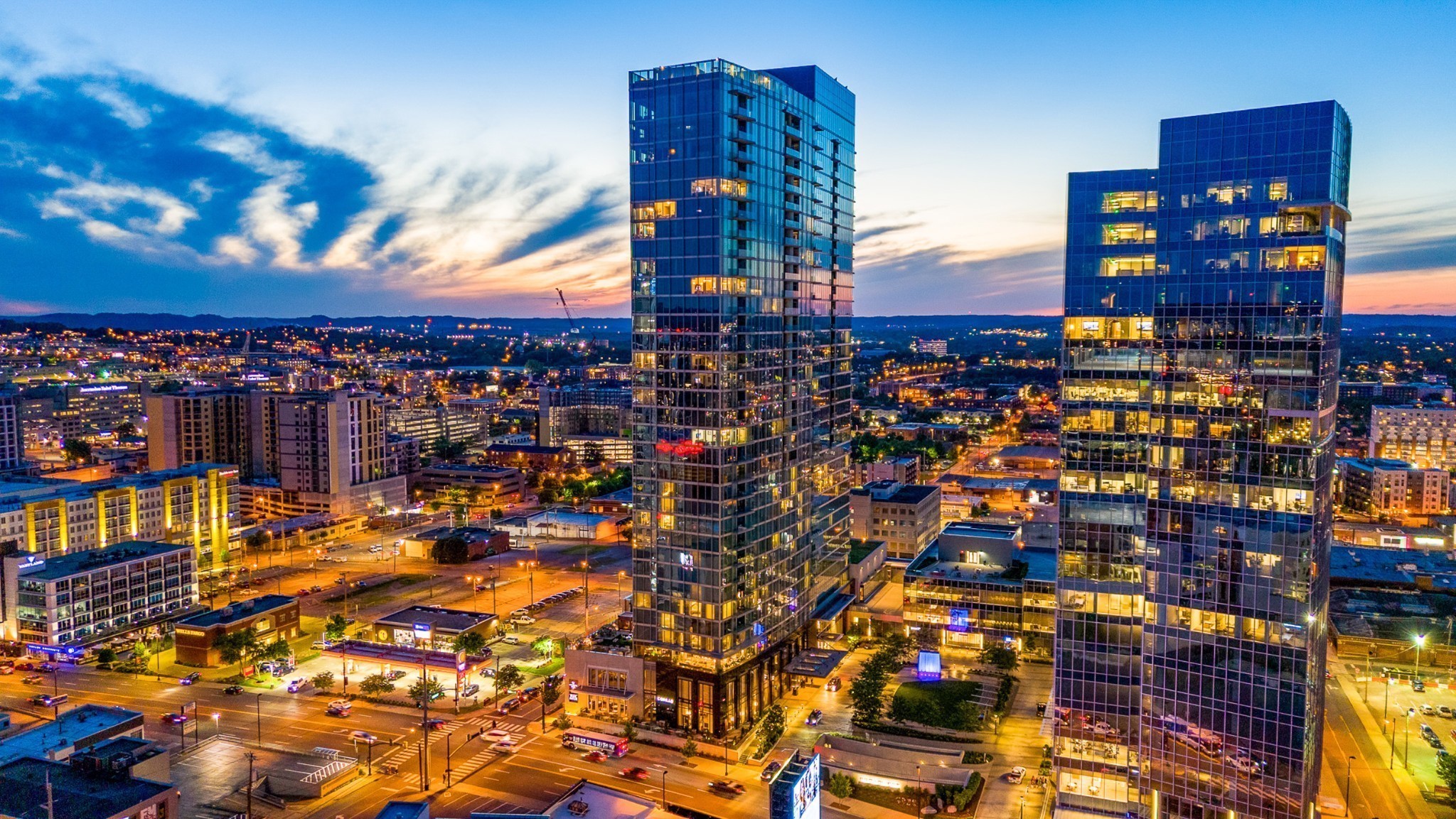 1616 West End Ave Unit: 2602