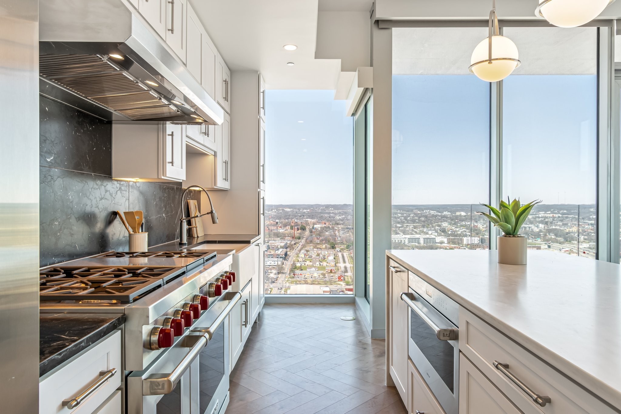 1616 West End Ave Unit: 2602