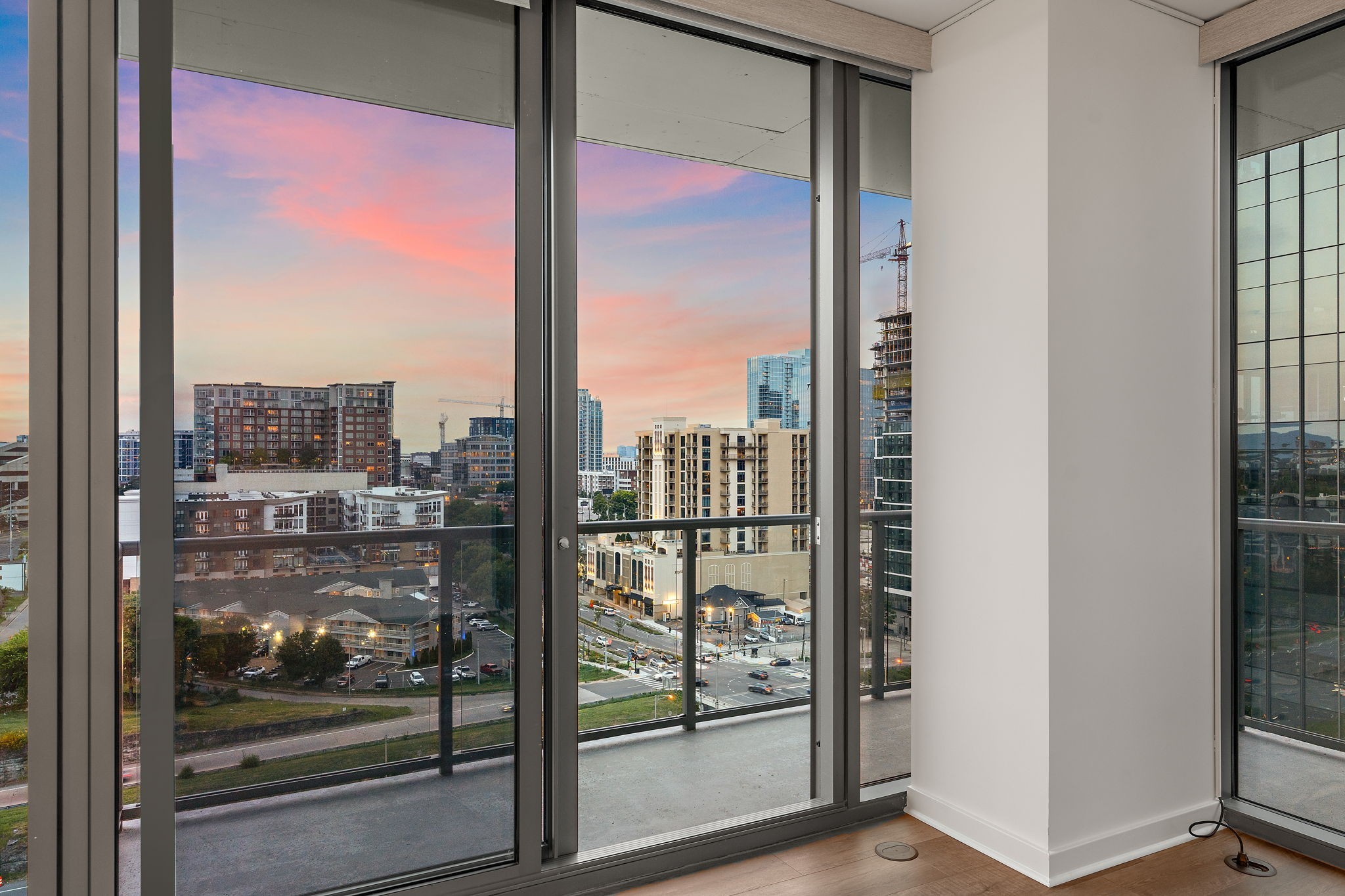 1212 Laurel St Unit: 1215