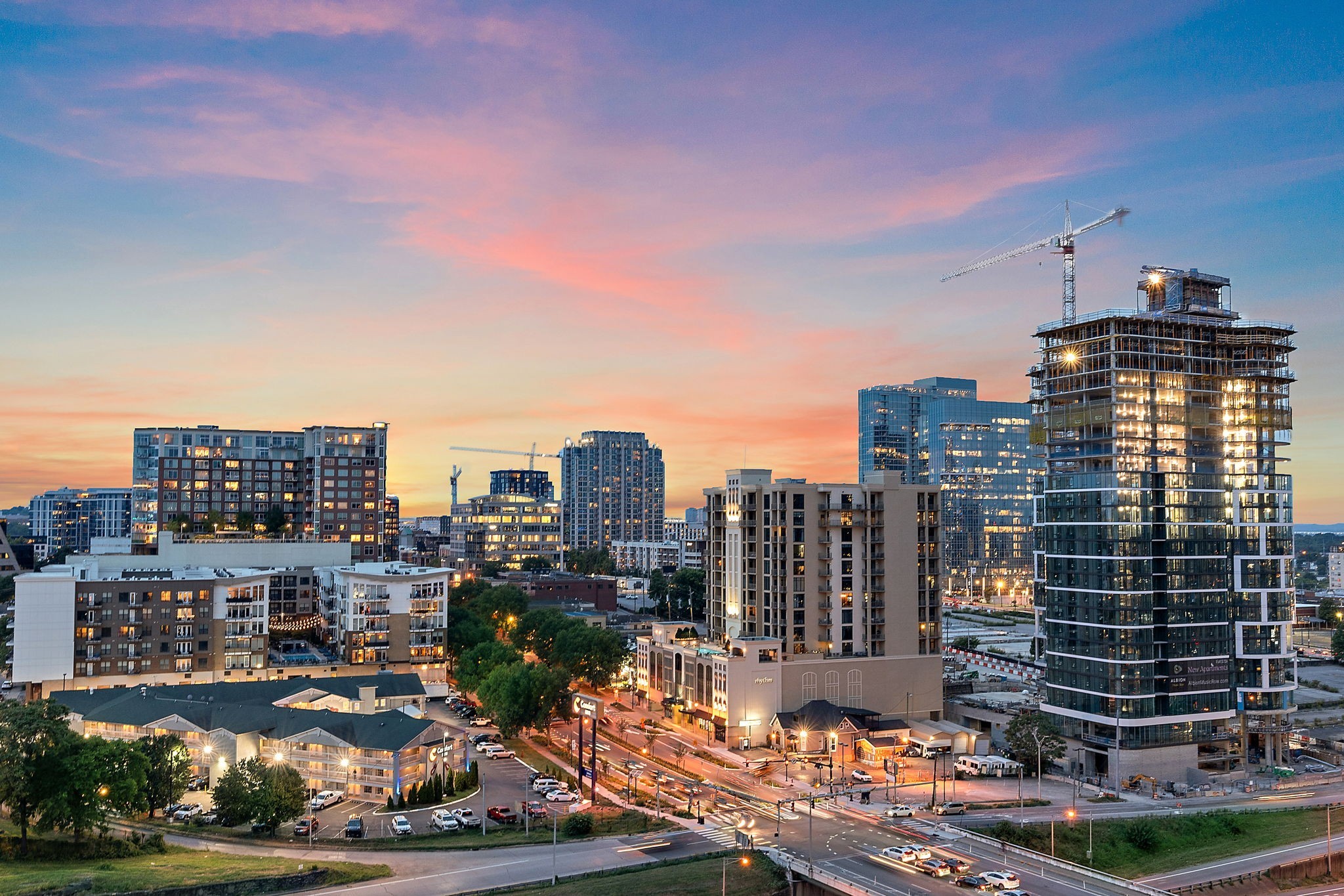 1212 Laurel St Unit: 1215