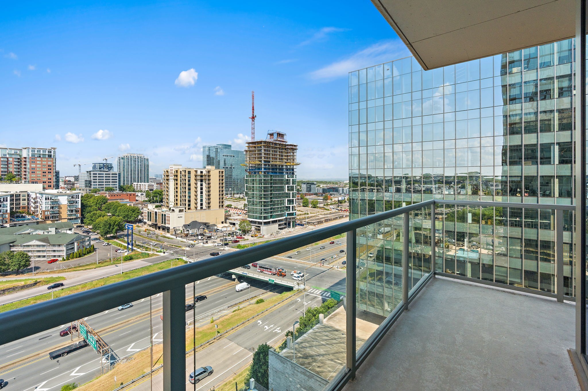 1212 Laurel St Unit: 1215