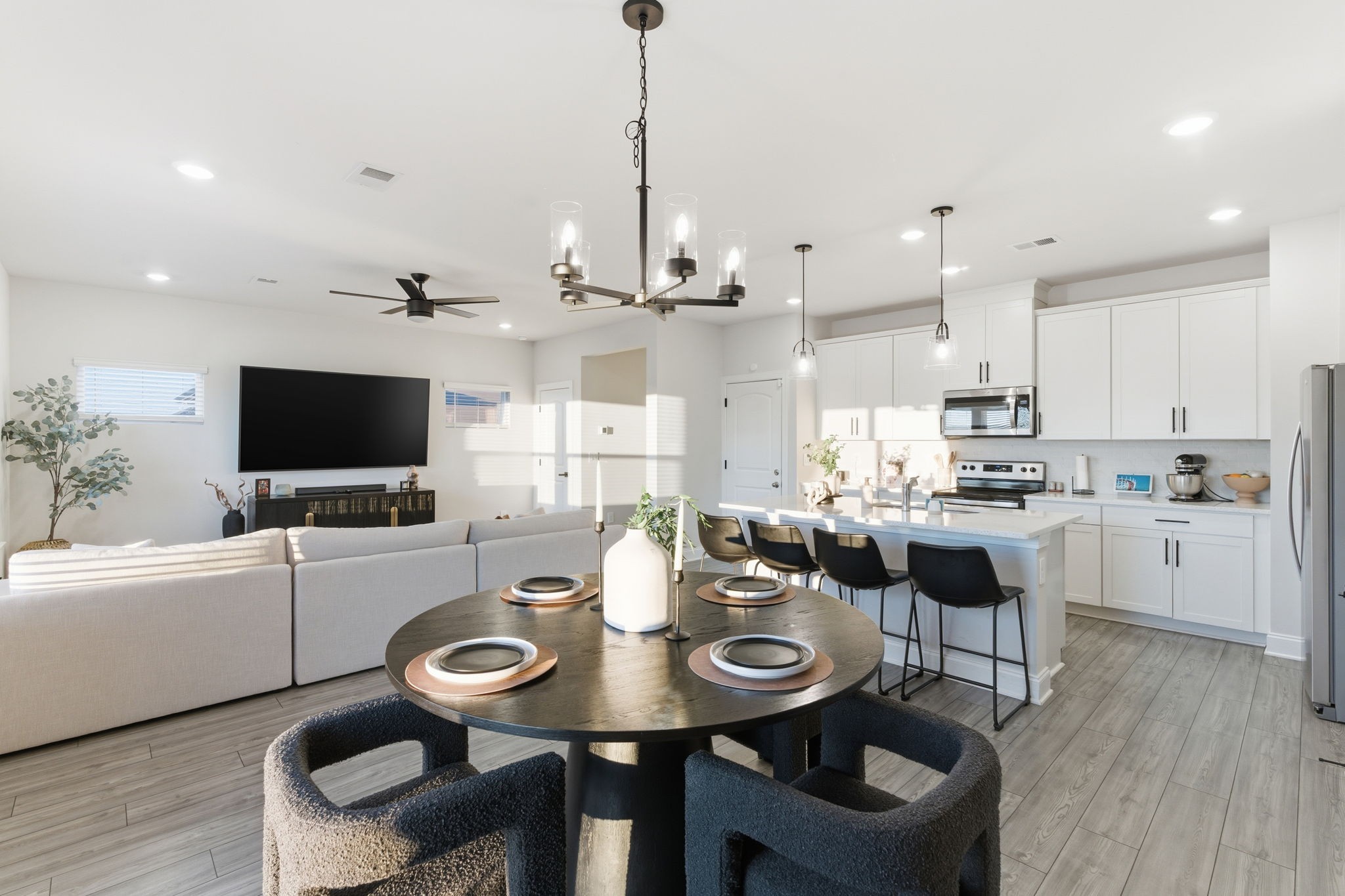 4432 Skyridge Dr